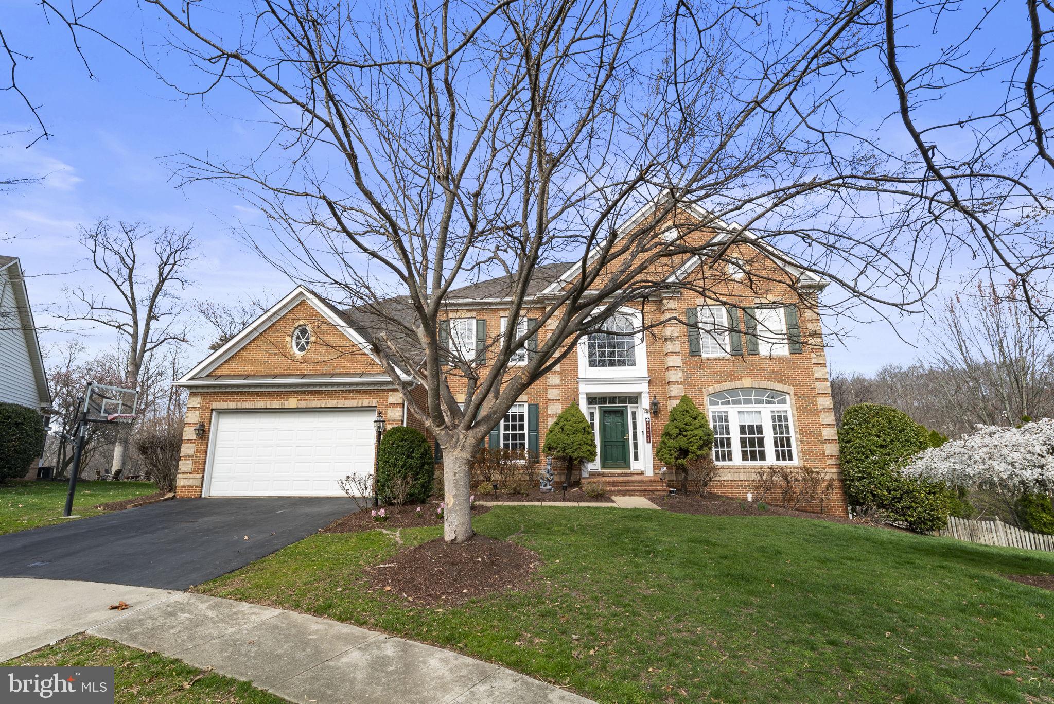 LANSDOWNE ON THE POTOMAC - Residential