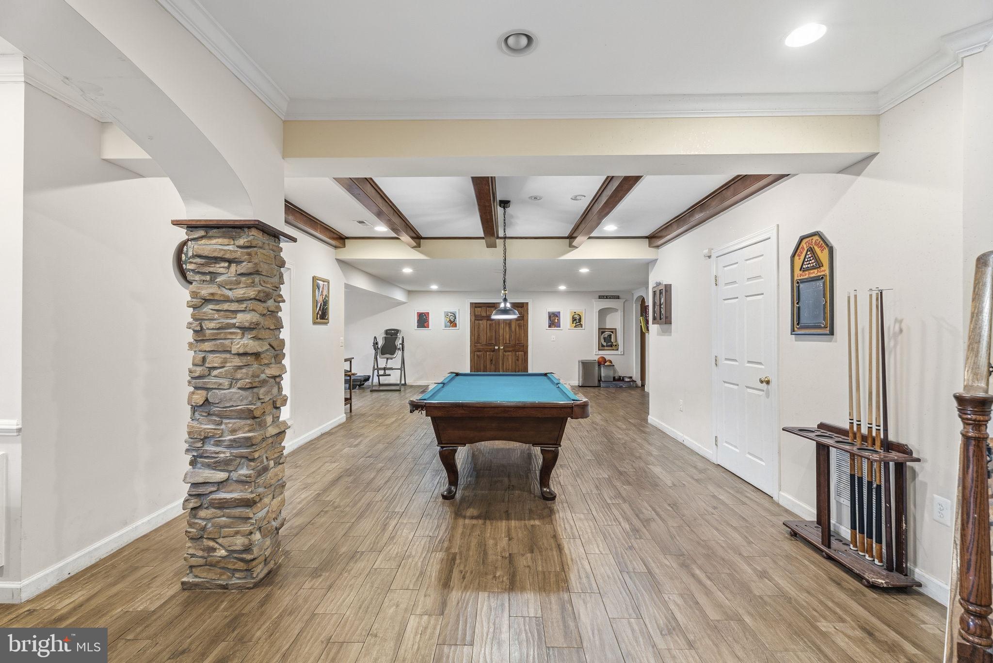 LANSDOWNE ON THE POTOMAC - Residential