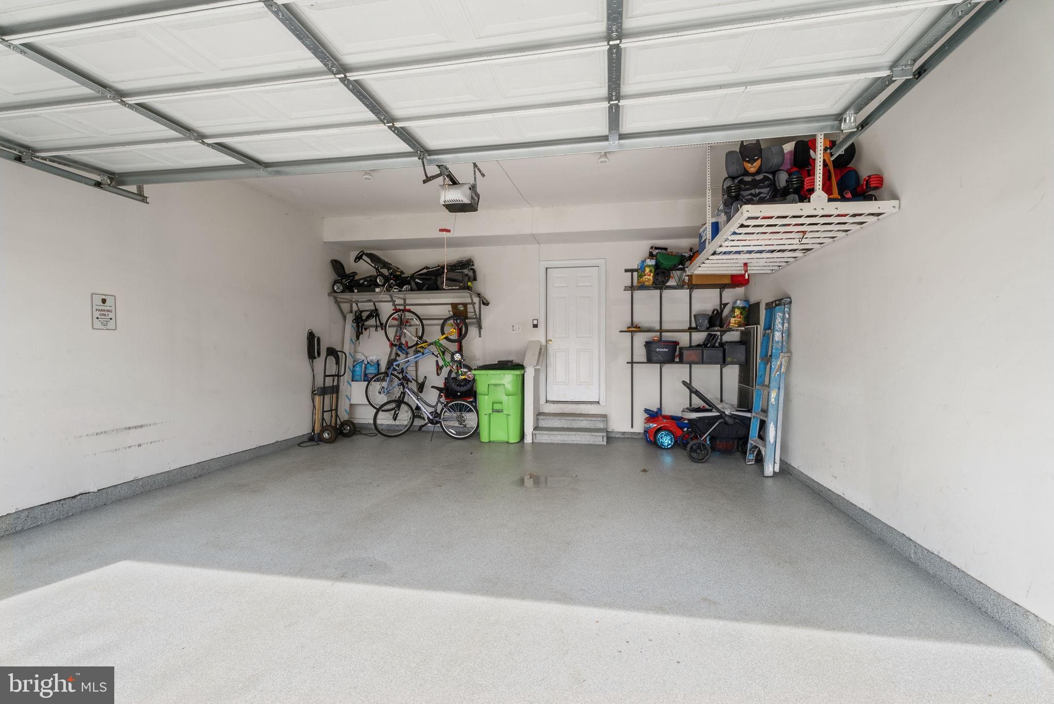 LANSDOWNE ON THE POTOMAC - Residential