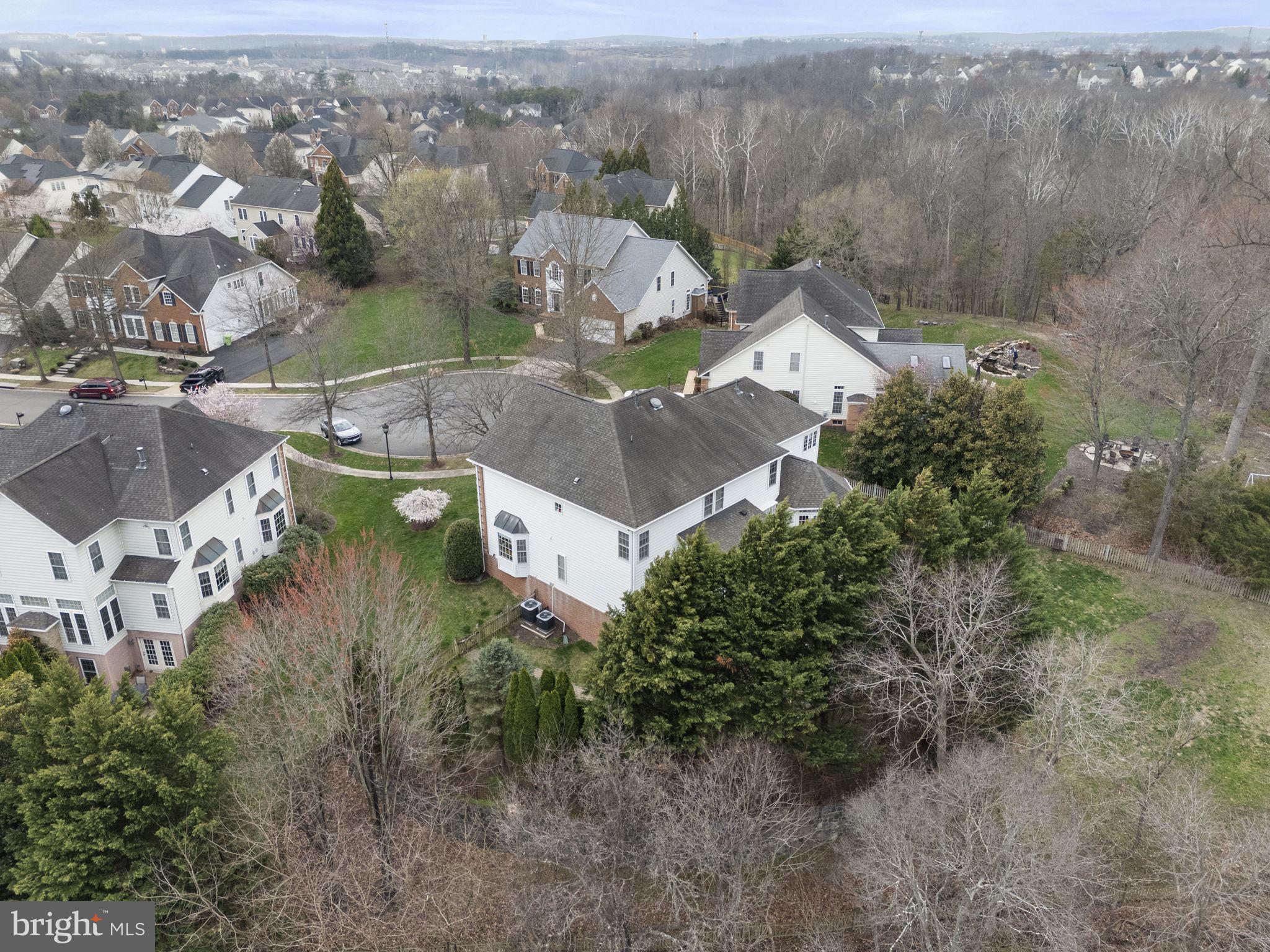 LANSDOWNE ON THE POTOMAC - Residential
