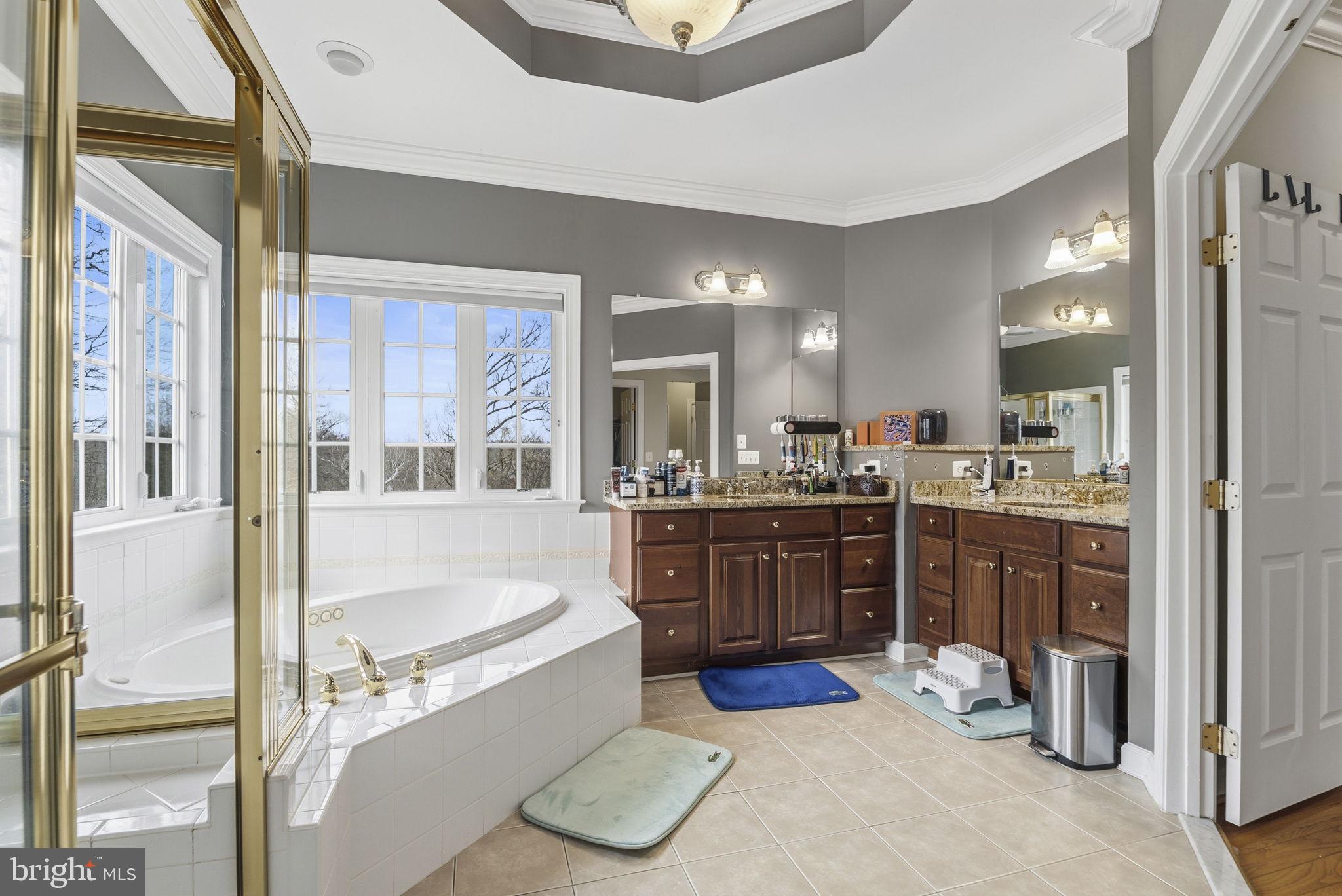 LANSDOWNE ON THE POTOMAC - Residential