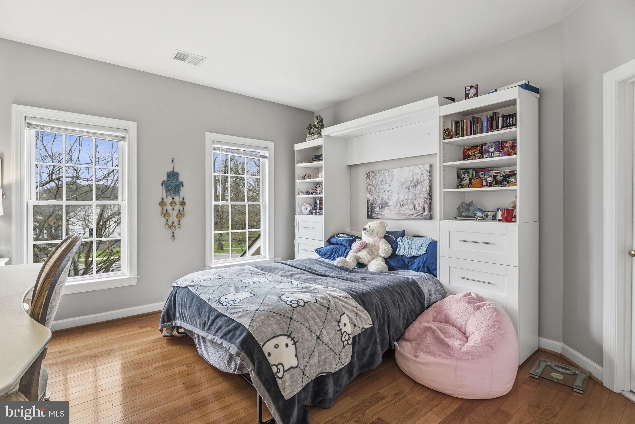 LANSDOWNE ON THE POTOMAC - Residential