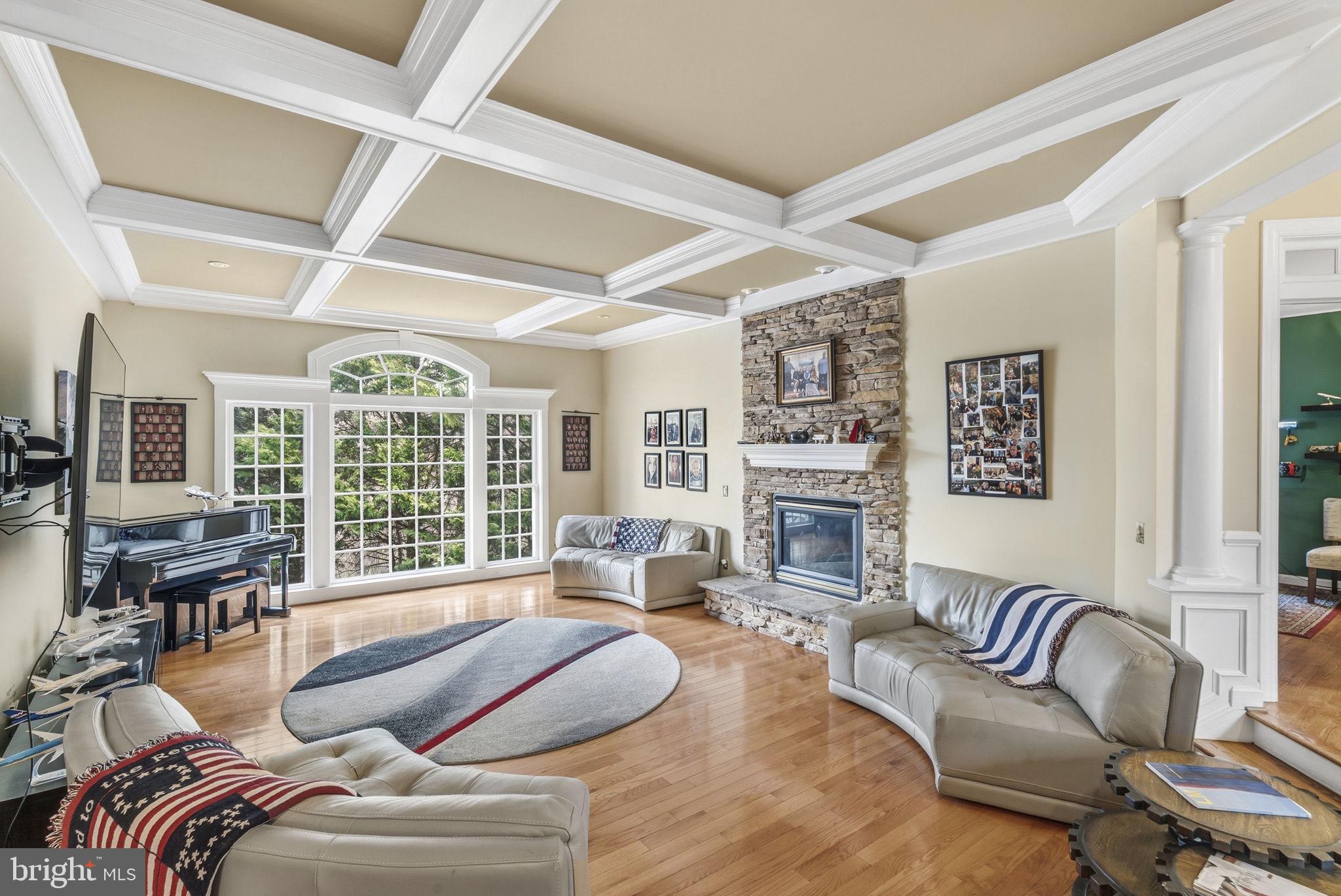 LANSDOWNE ON THE POTOMAC - Residential