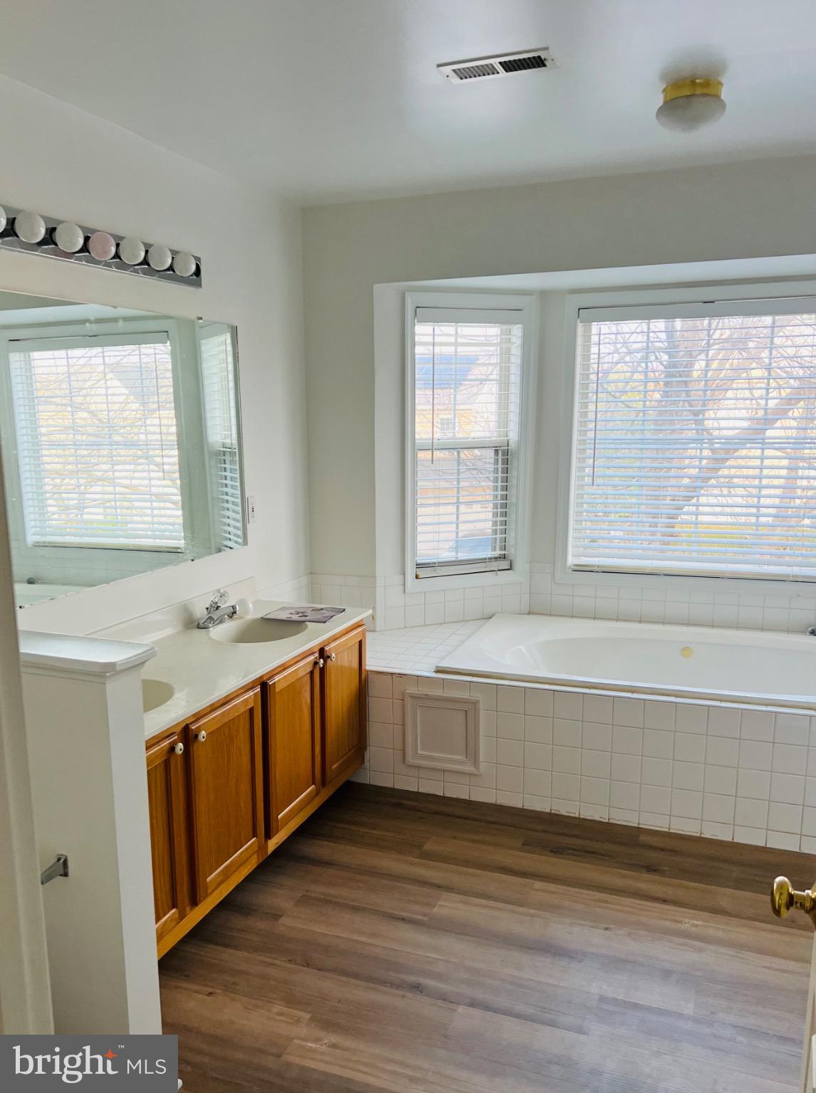 PARK RIDGE - Residential