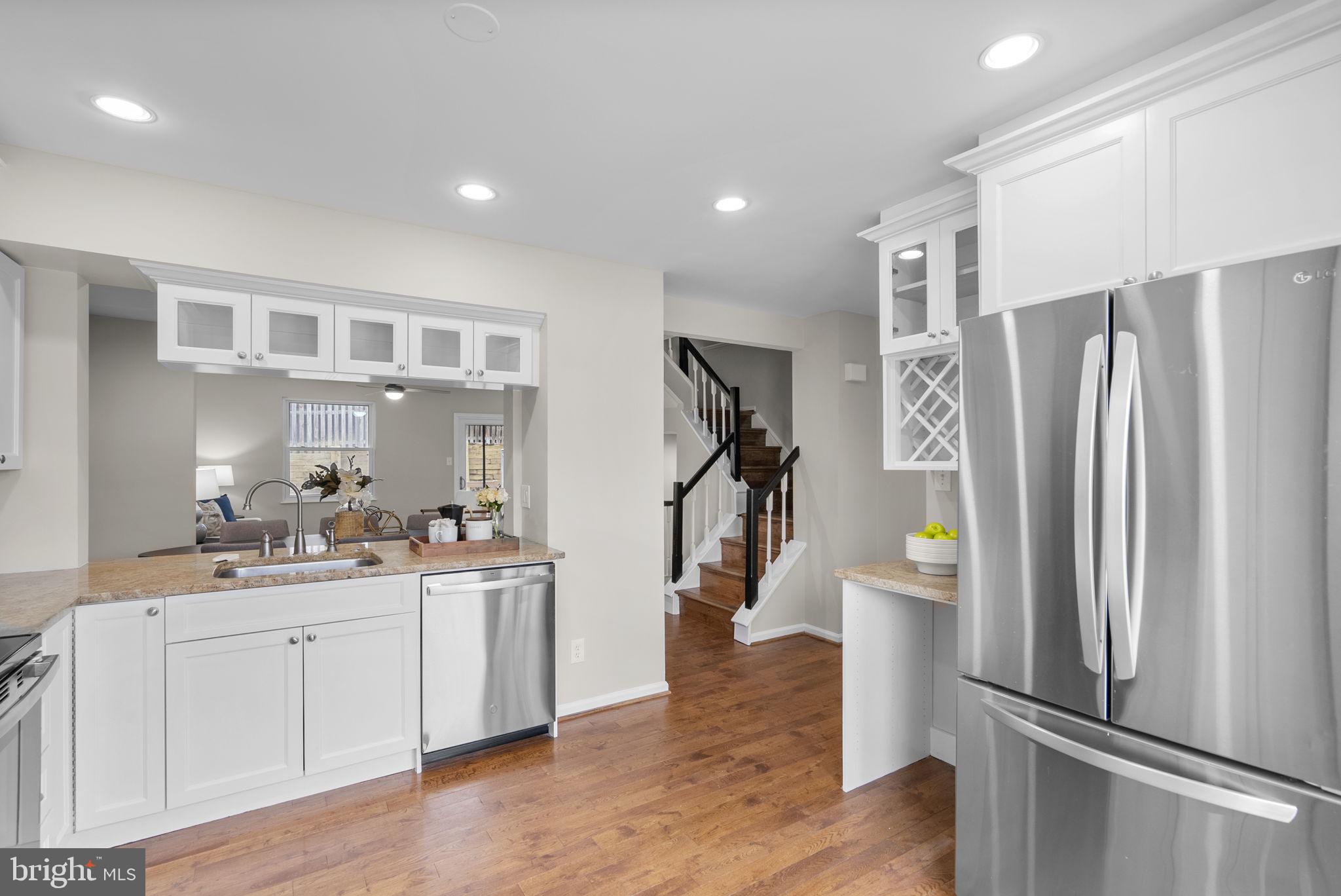 GUNNERS LAKE VILLAGE - Residential