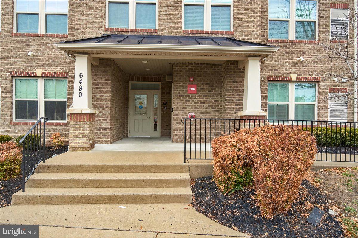 LINTON AT BALLENGER - Residential