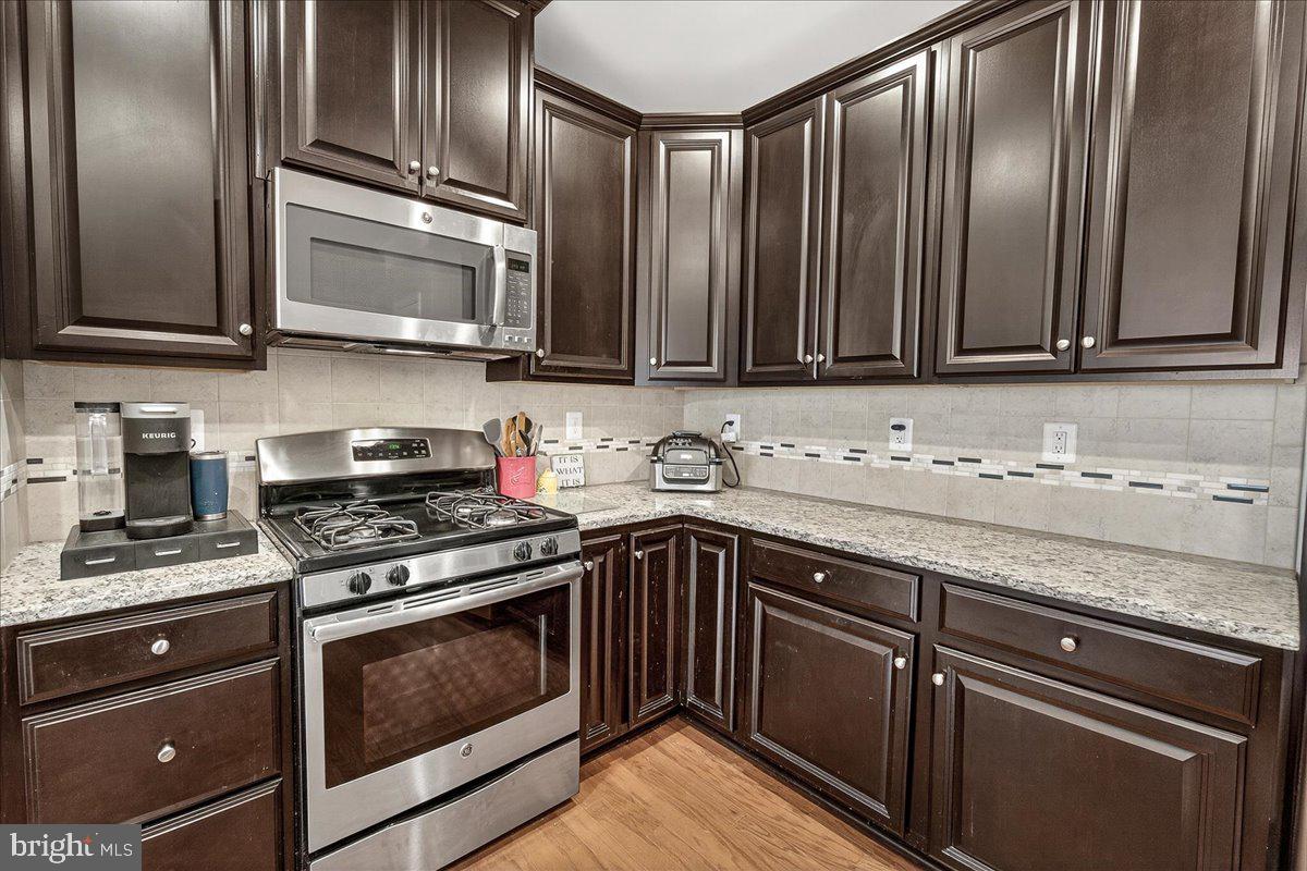 LINTON AT BALLENGER - Residential