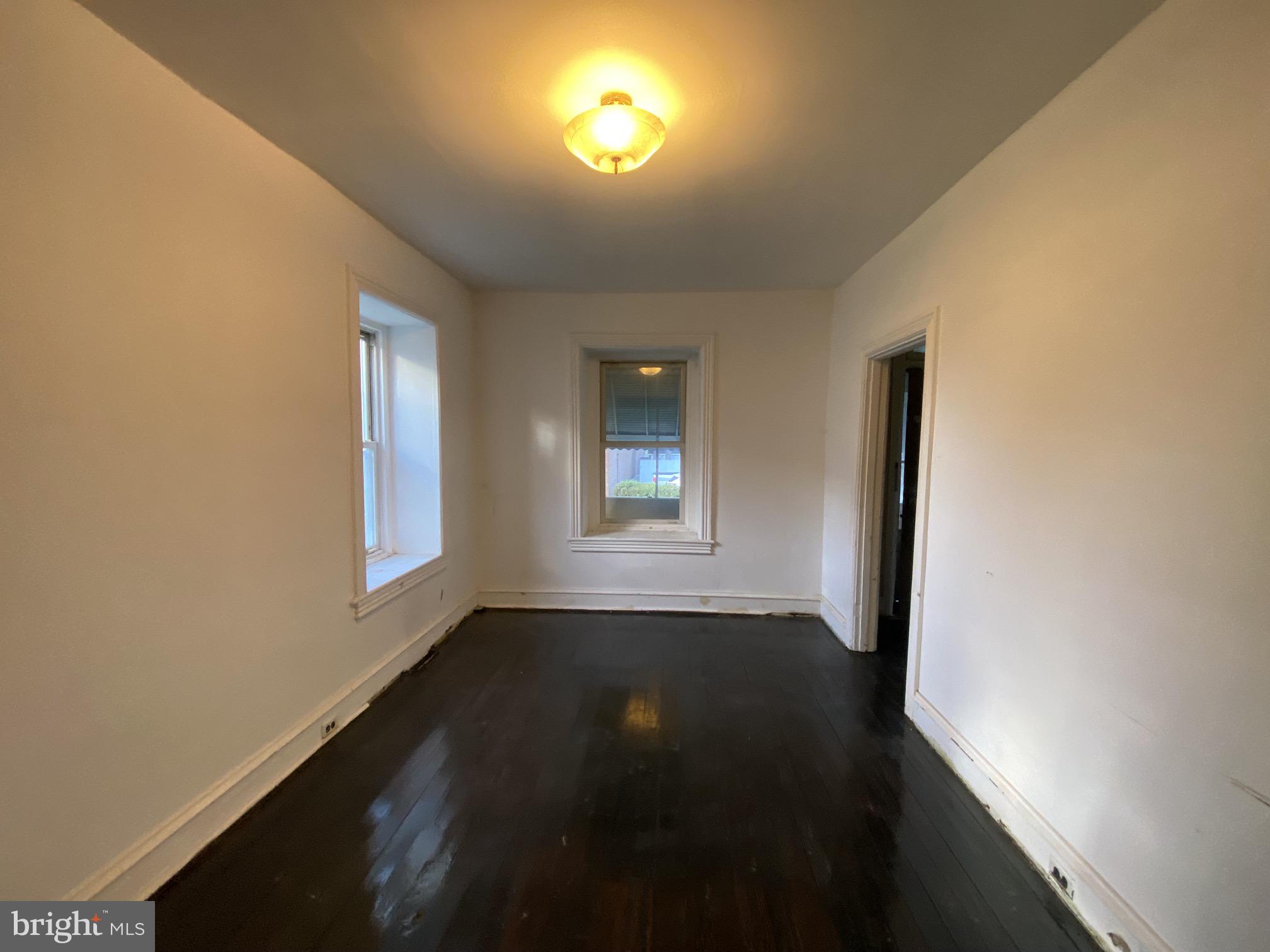 AMBLER HOUSE - Residential