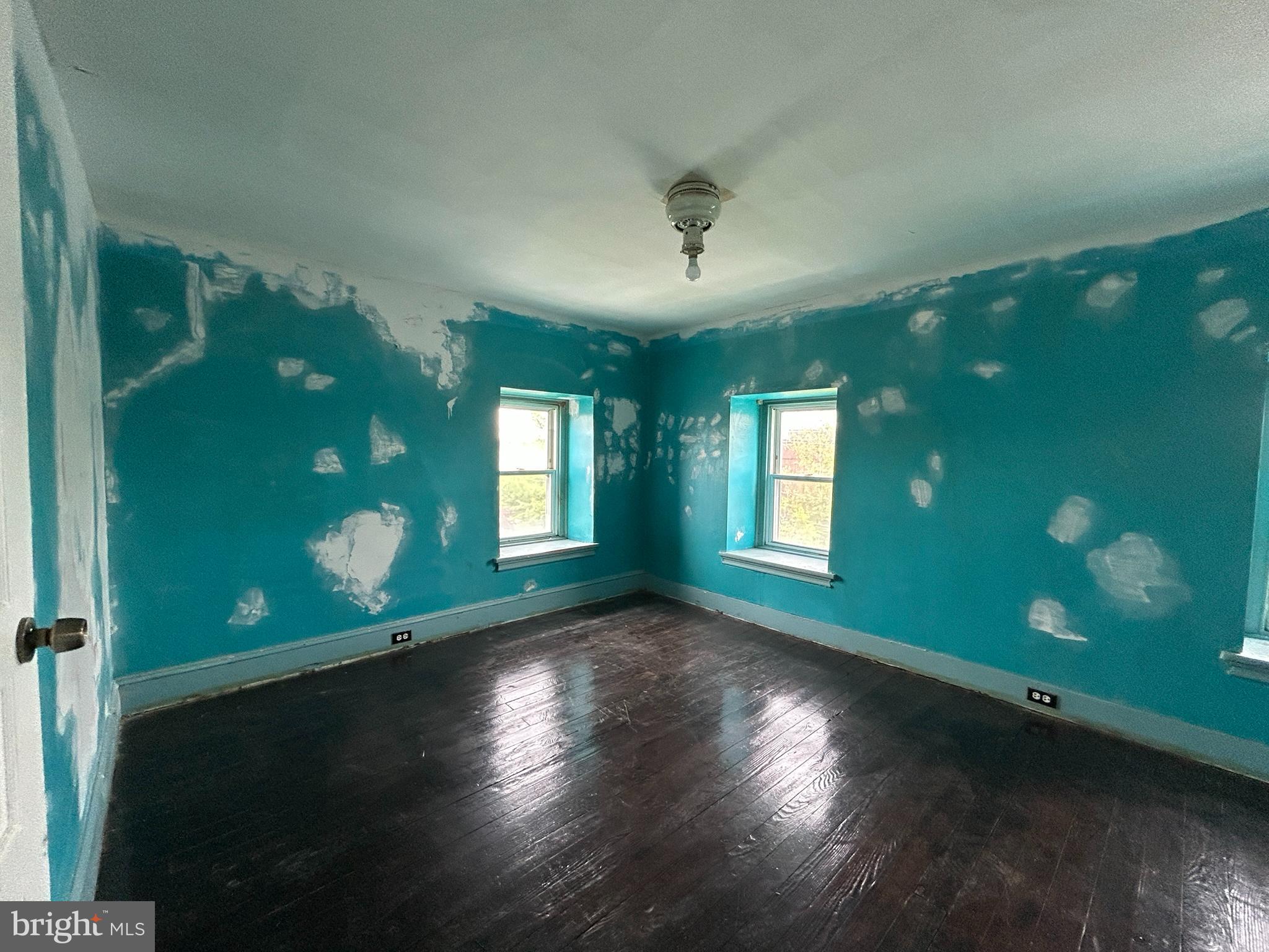 AMBLER HOUSE - Residential