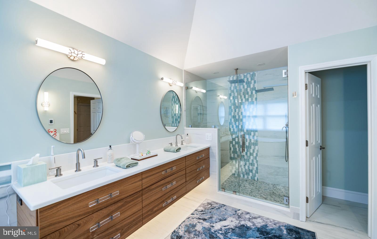 ESTS AT CEDAR HILL - Residential