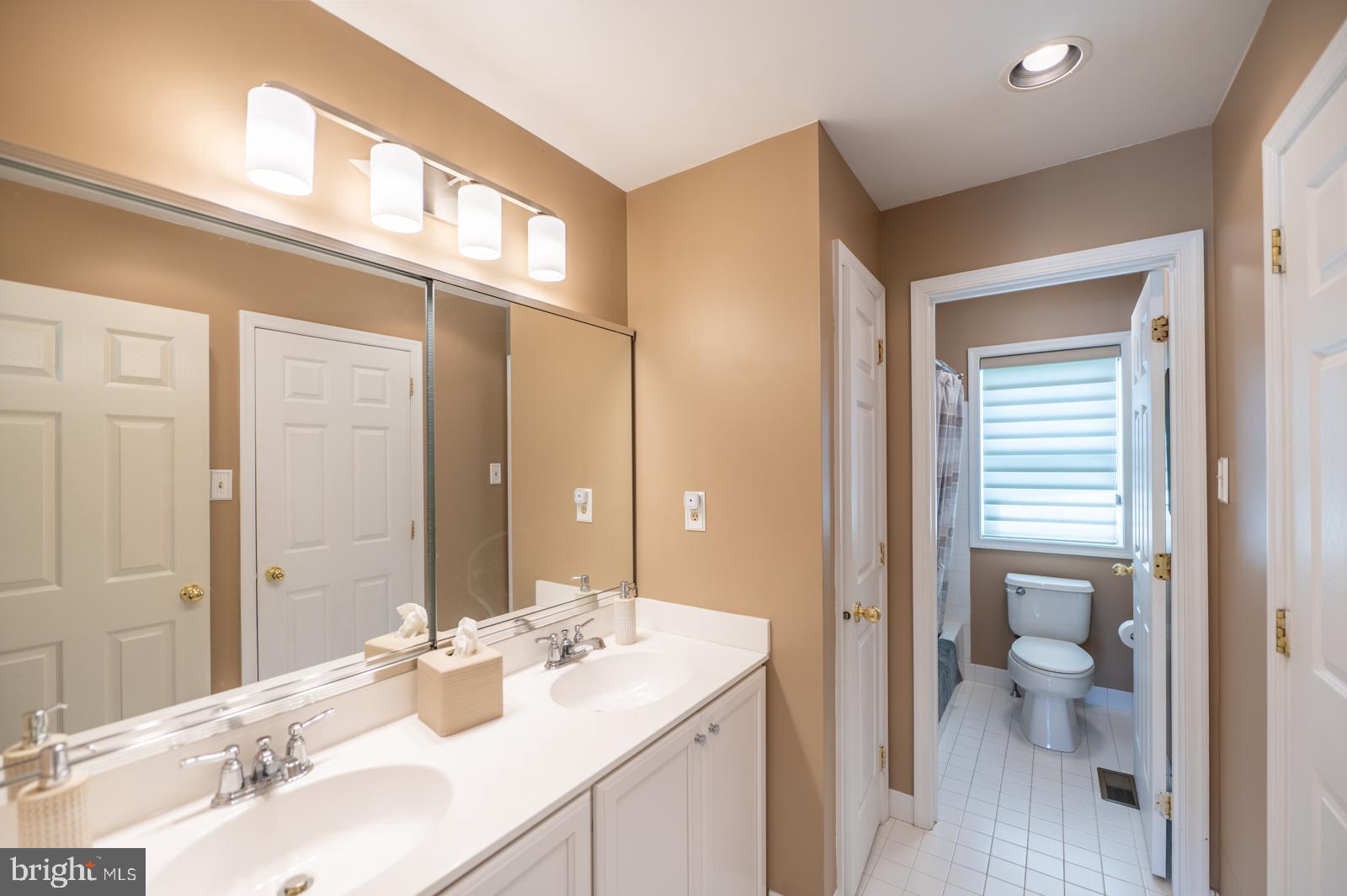 ESTS AT CEDAR HILL - Residential