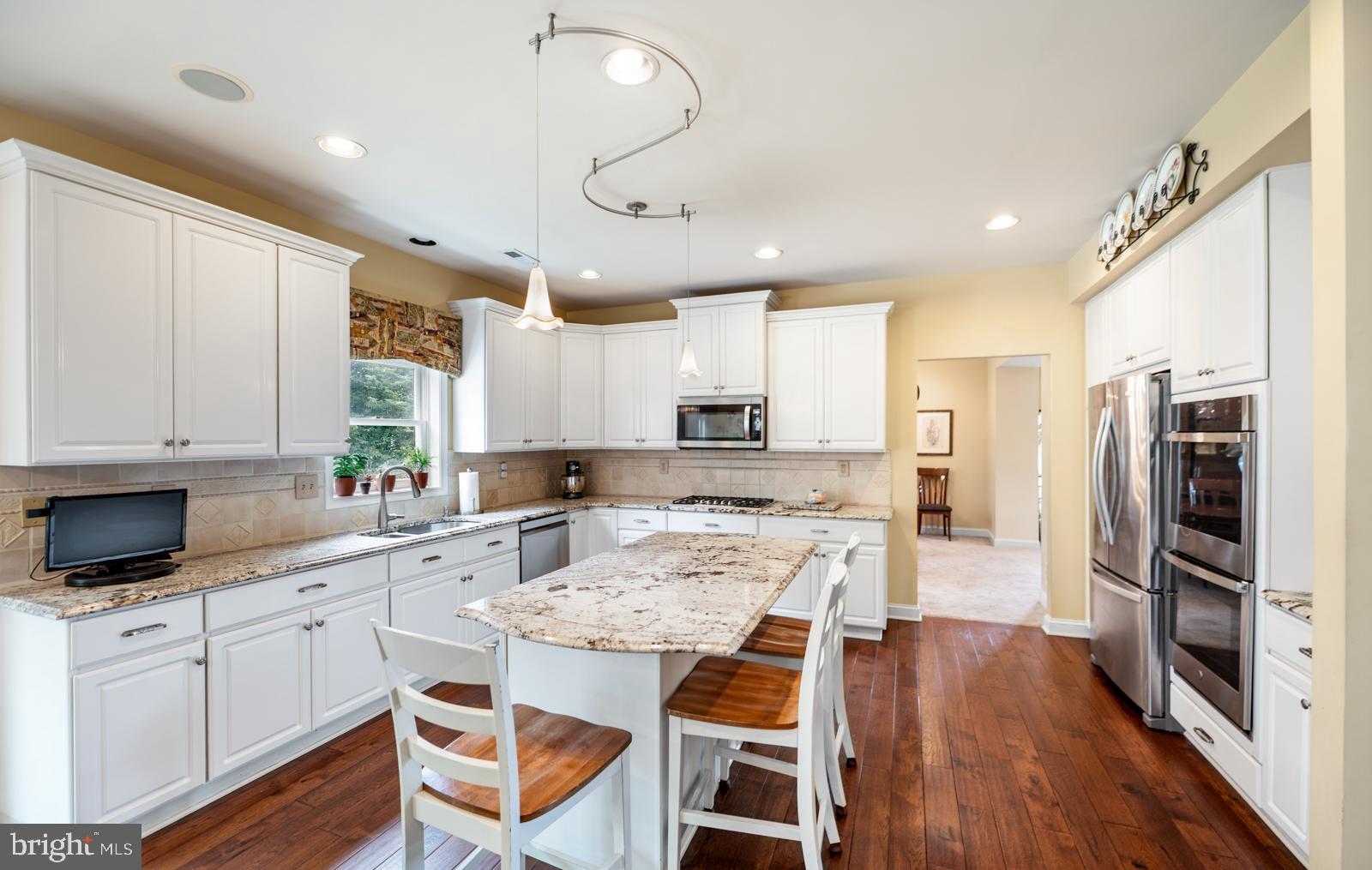 ESTS AT CEDAR HILL - Residential