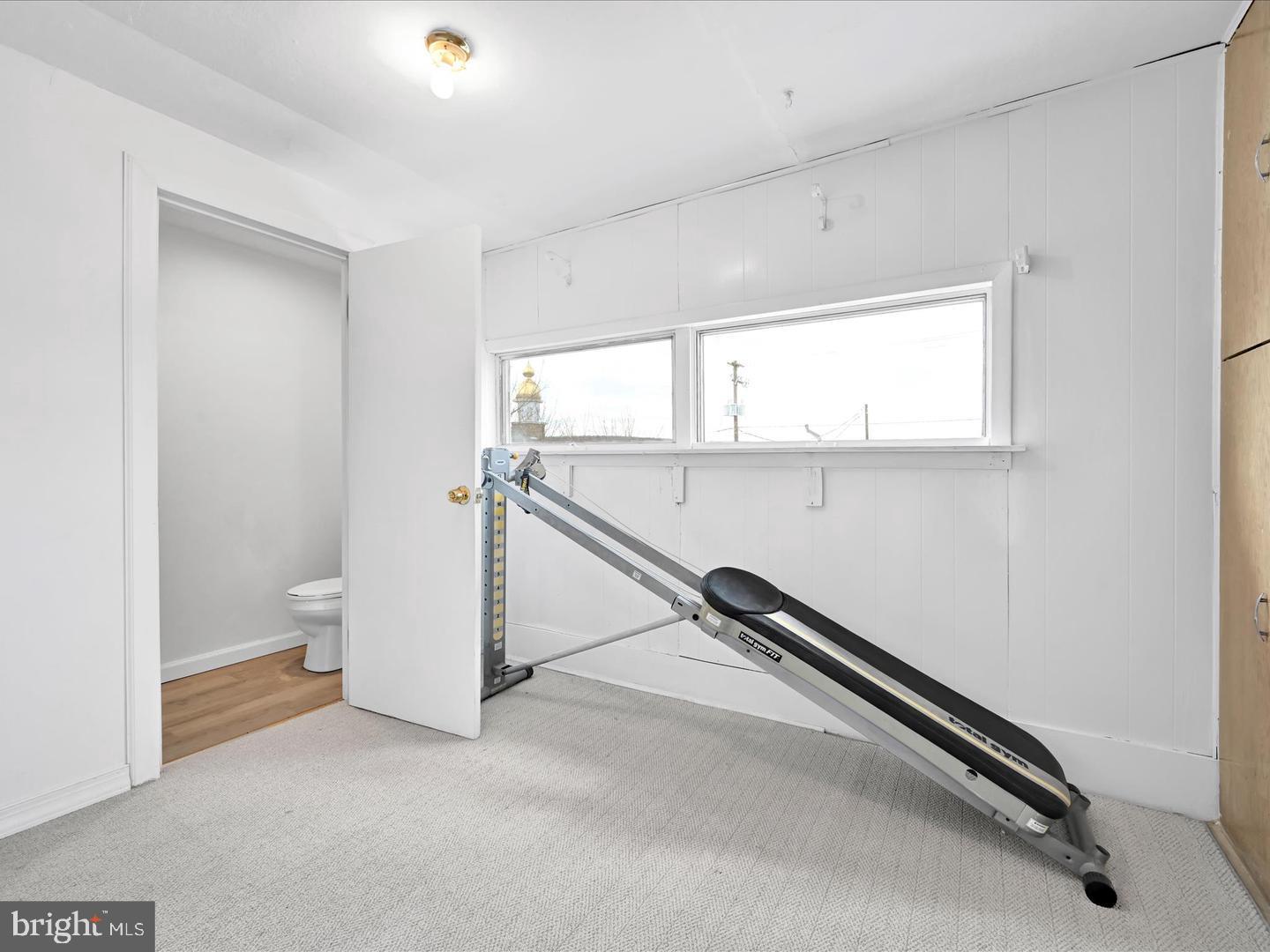 FRACKVILLE - Residential