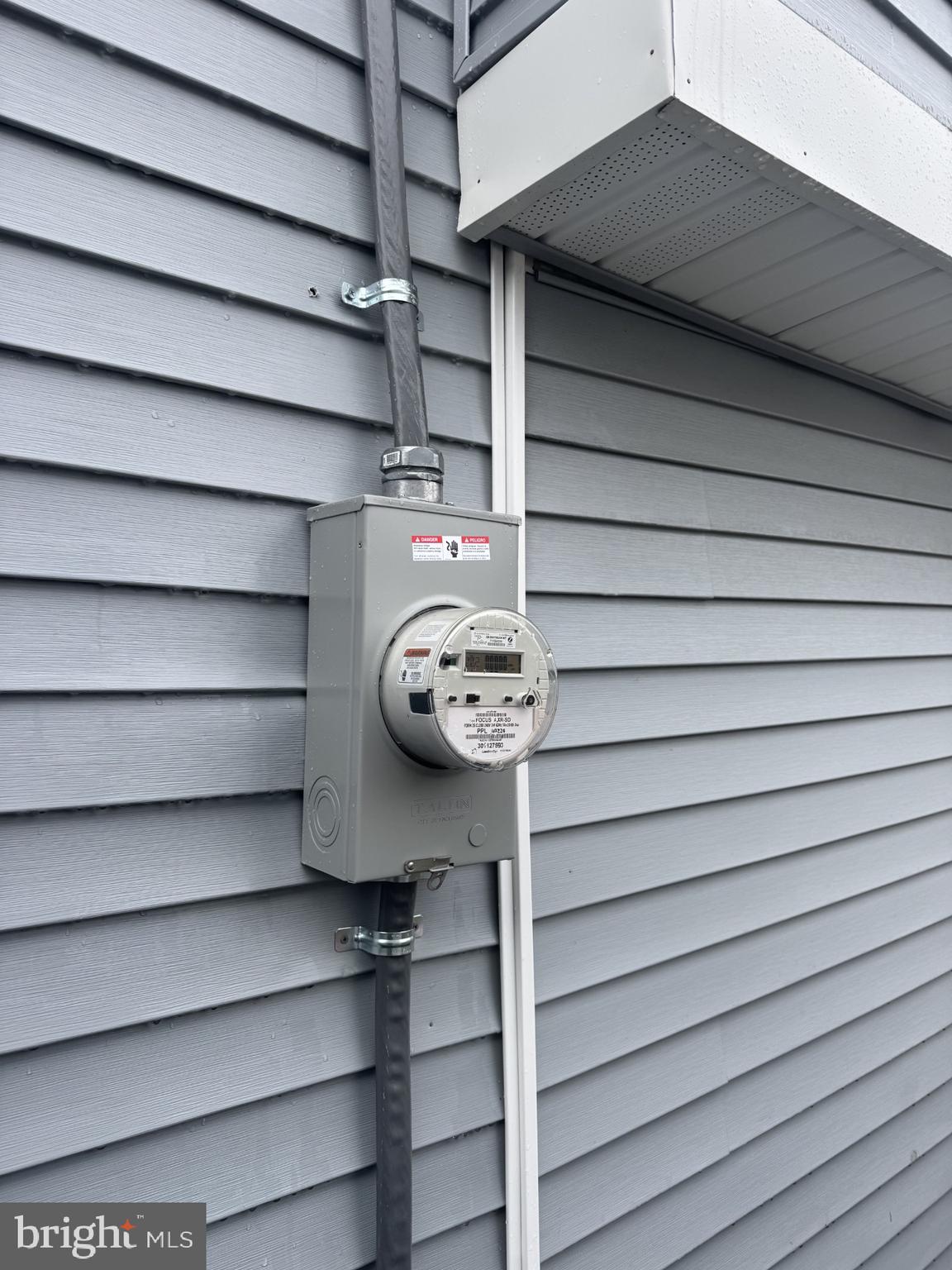 FRACKVILLE - Residential