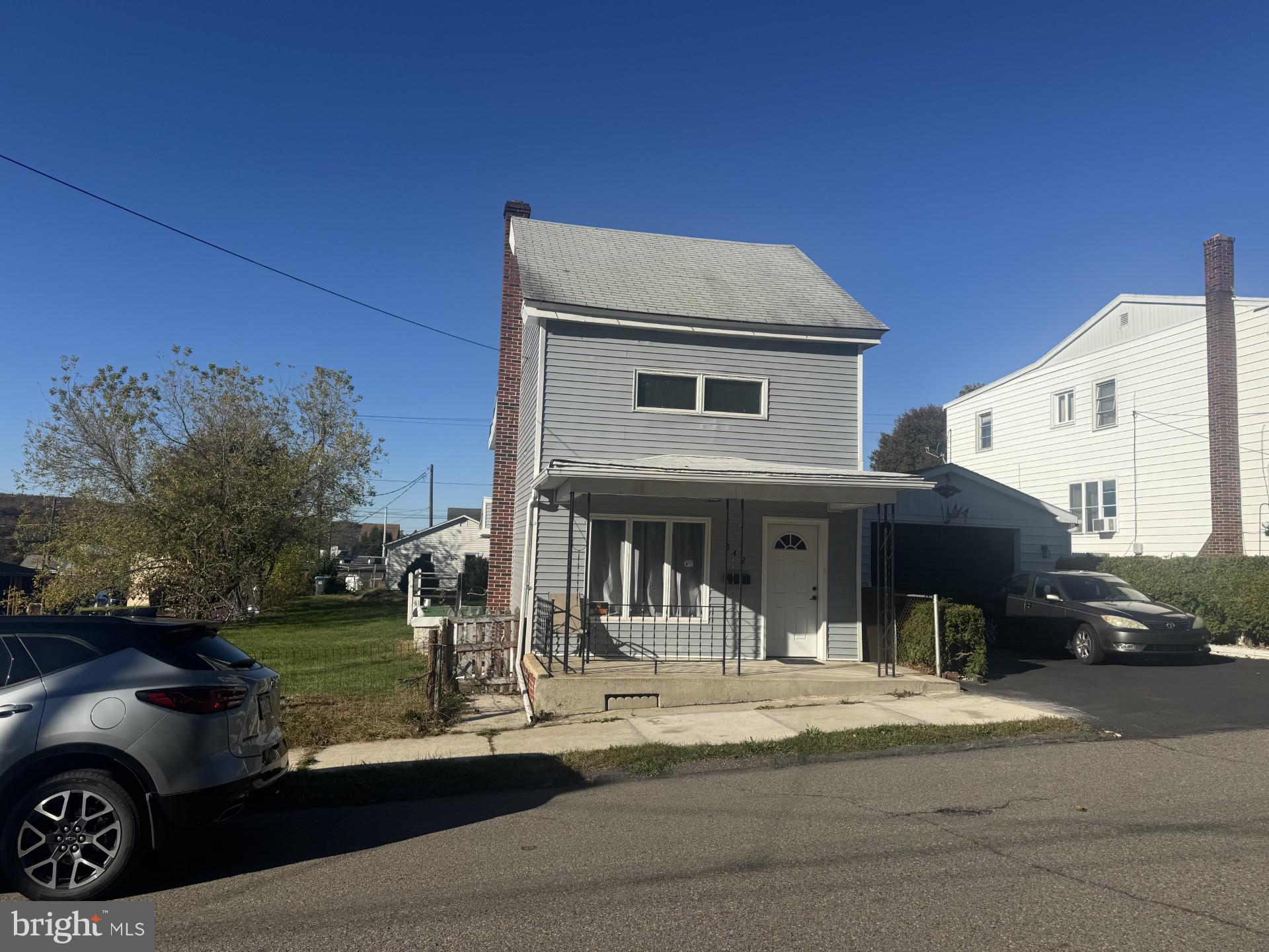 FRACKVILLE - Residential