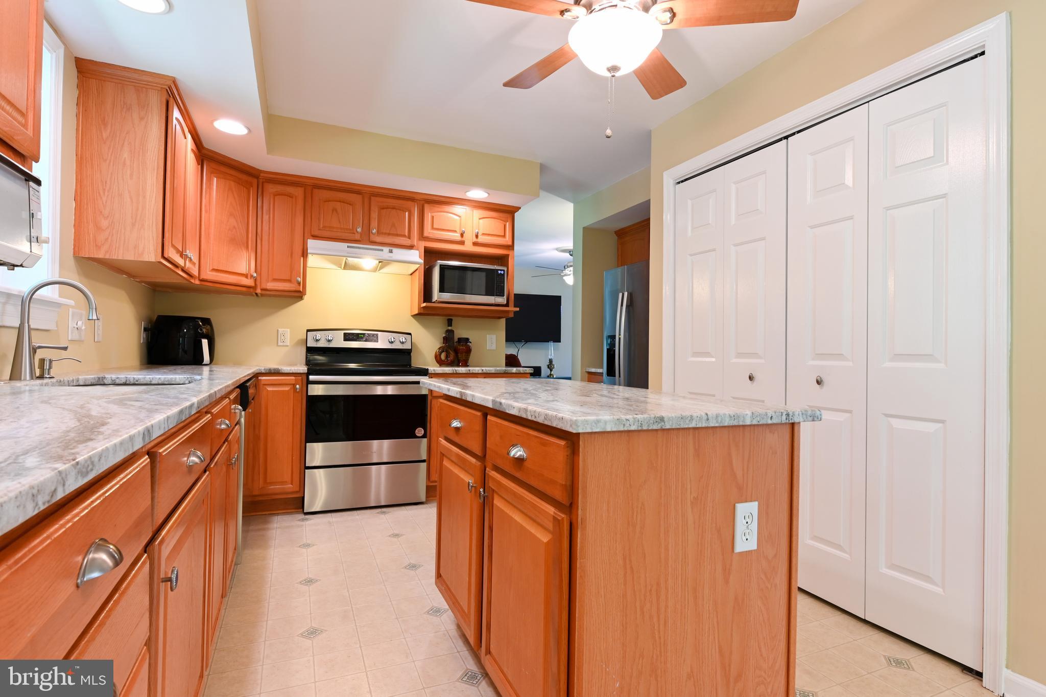 PONDER COVE - Residential