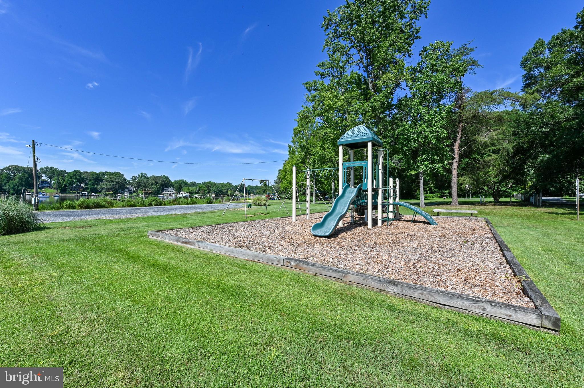 PONDER COVE - Residential