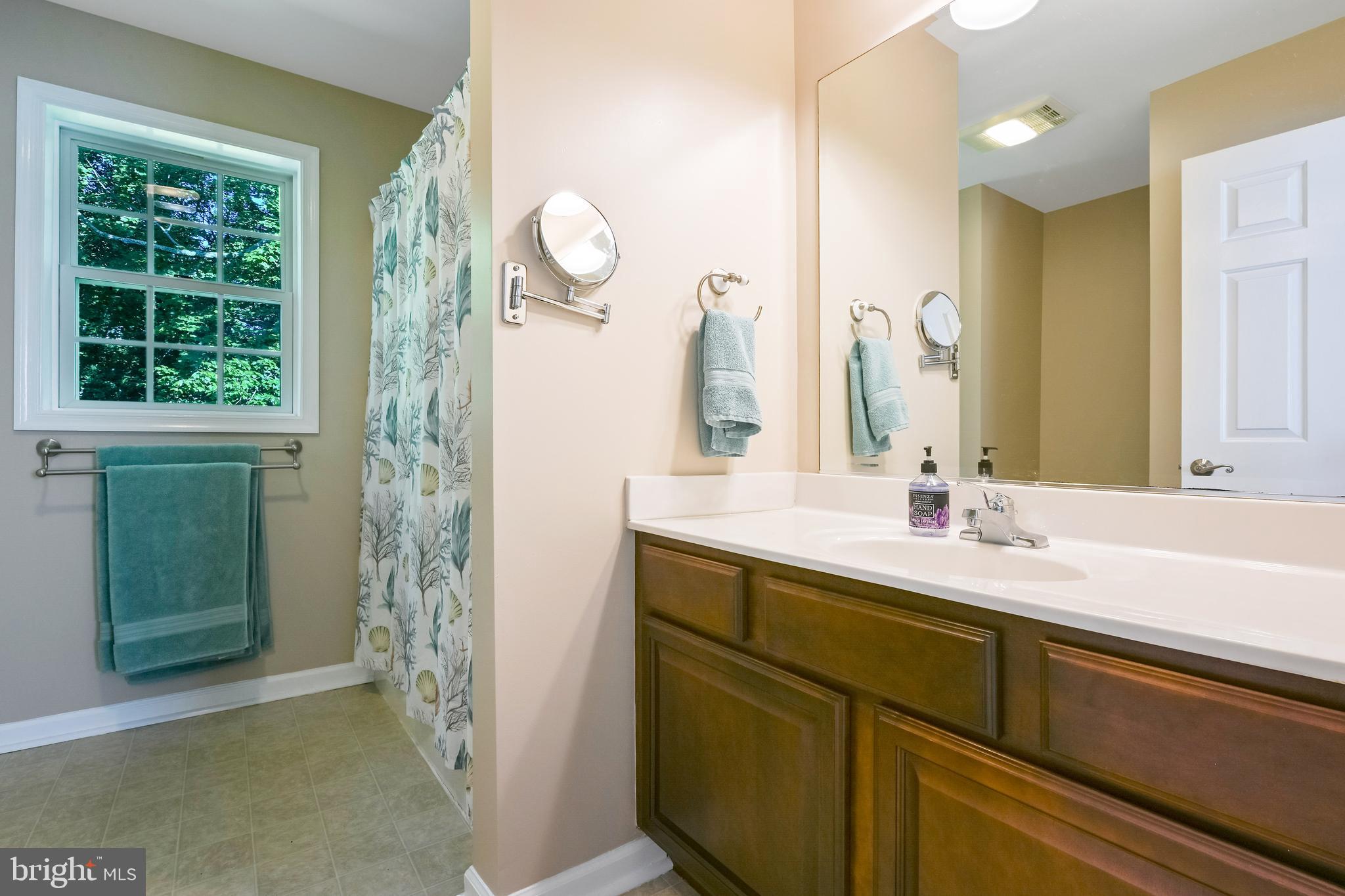 PONDER COVE - Residential