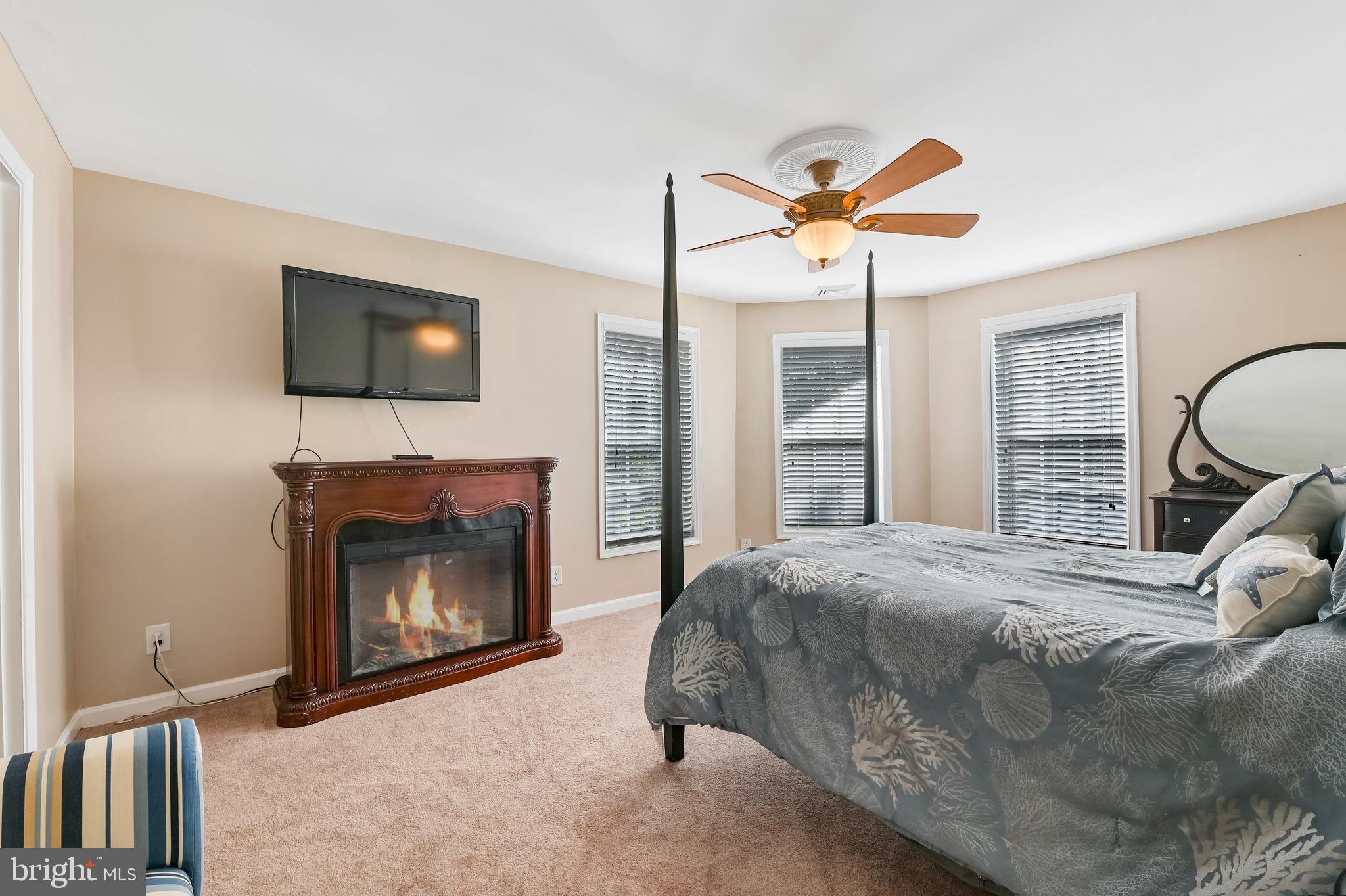 PONDER COVE - Residential