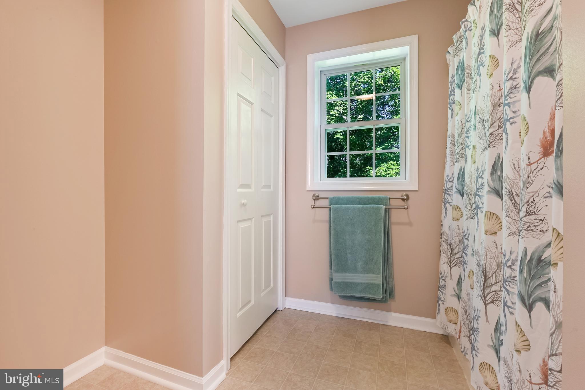 PONDER COVE - Residential