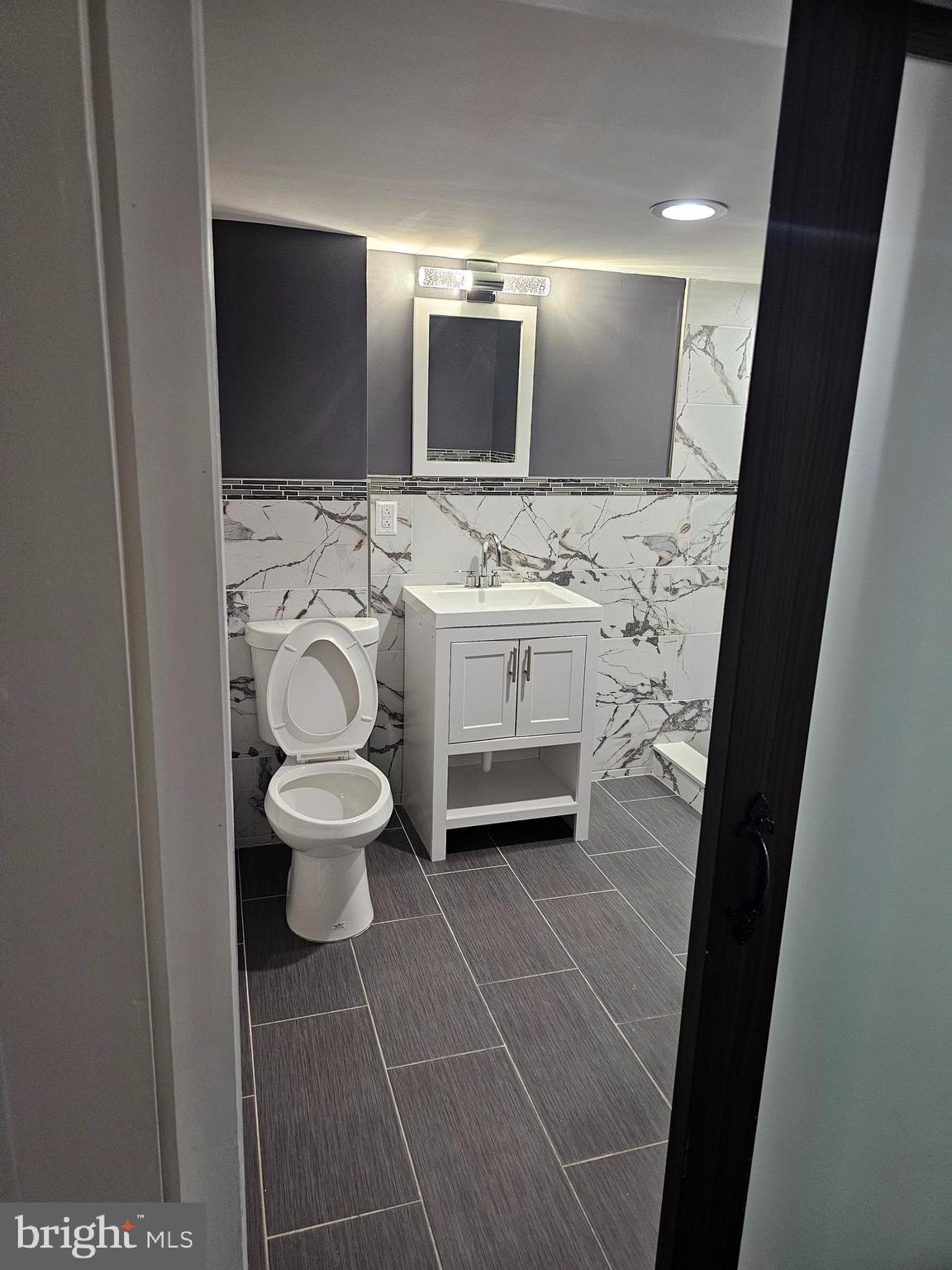 FRANKFORD - Residential Lease