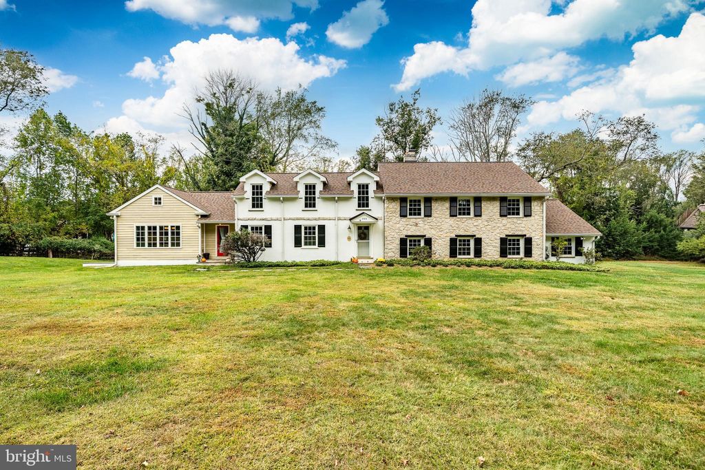 Photo of 399 Sycamore Mills Rd, MEDIA, PA 19063 (MLS # PADE2100890)