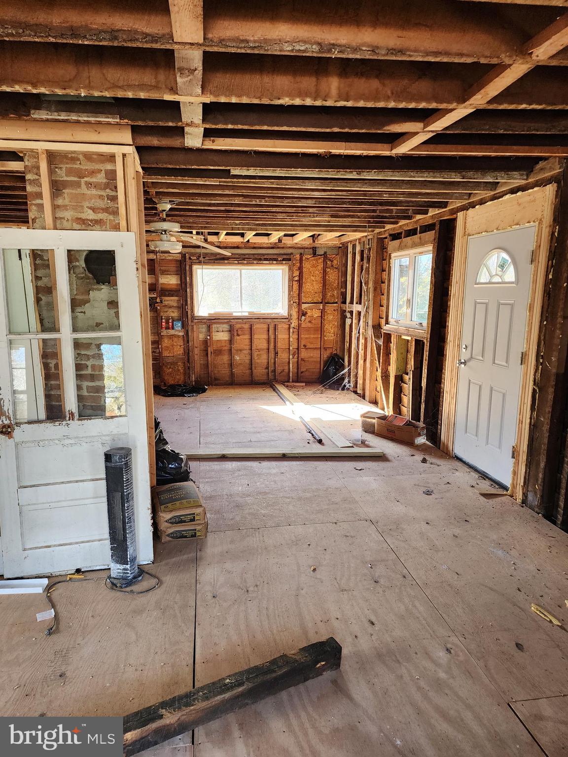 899 ADELPHIA-FARMINGDALE