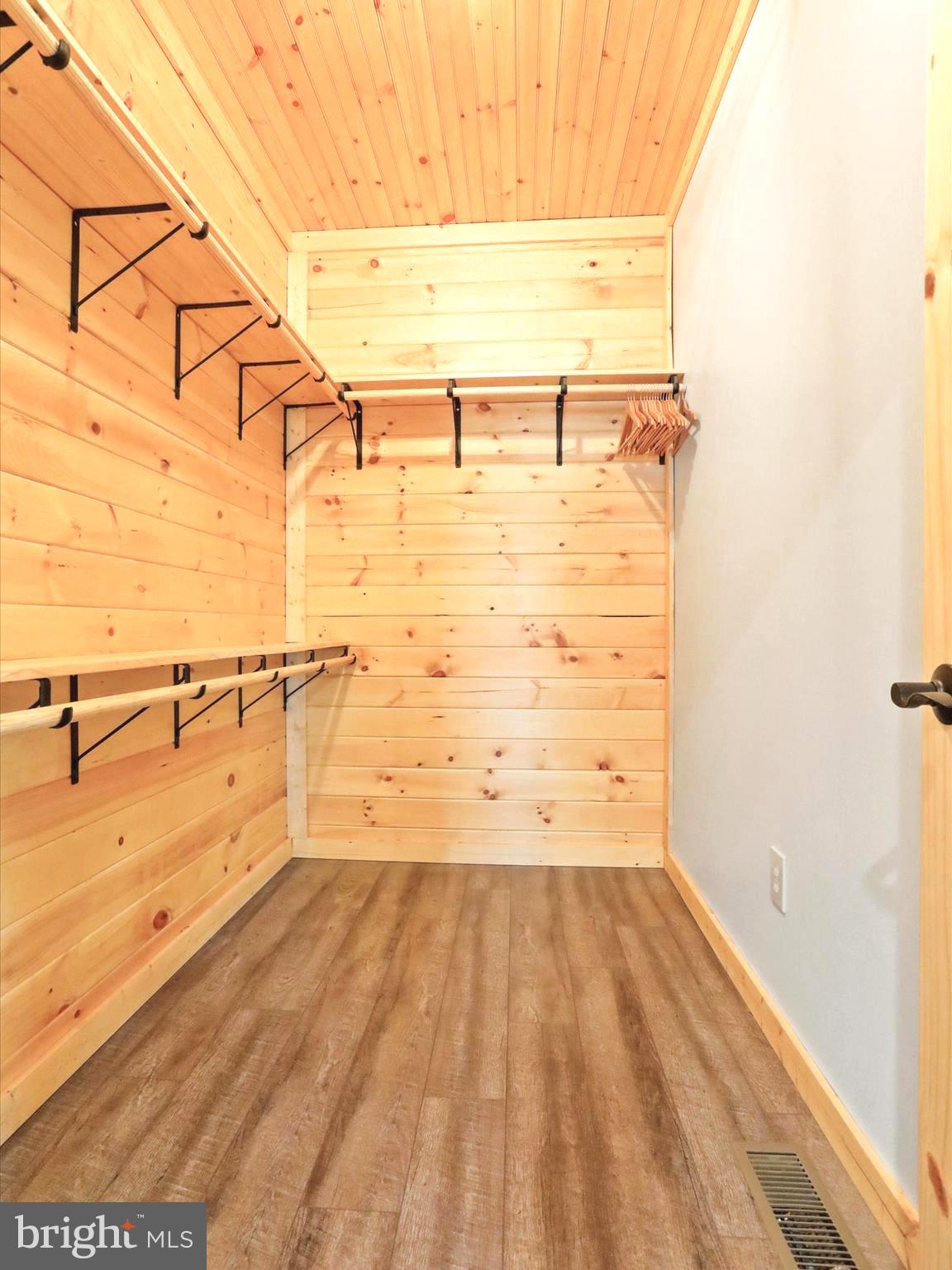 KESECKER KNOLL - Residential