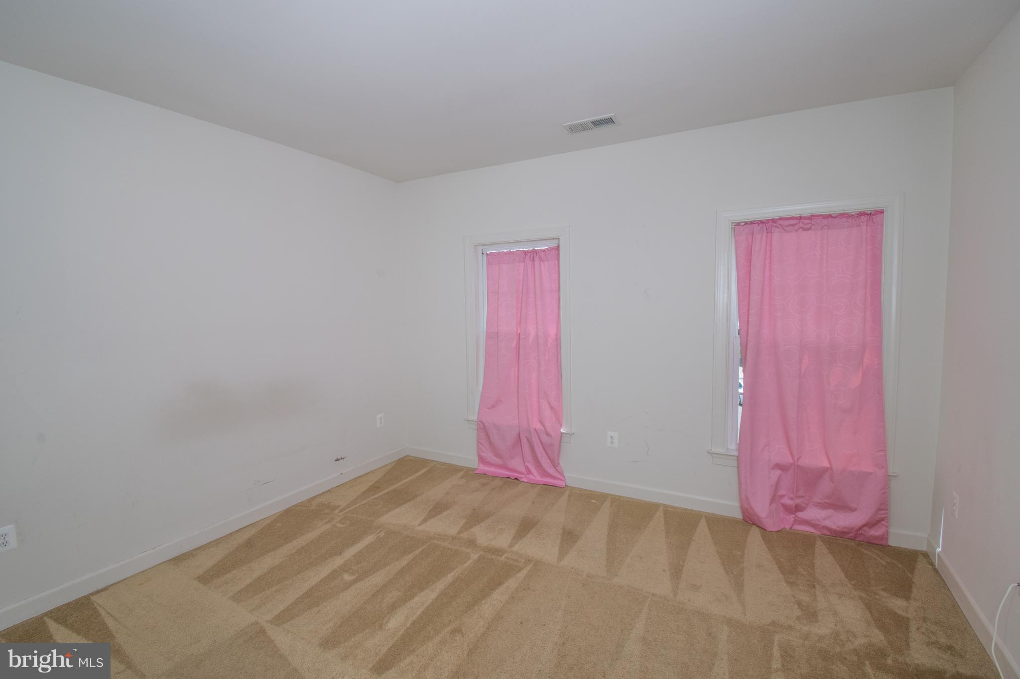 MARLBORO RIDING-PLAT 1> - Residential