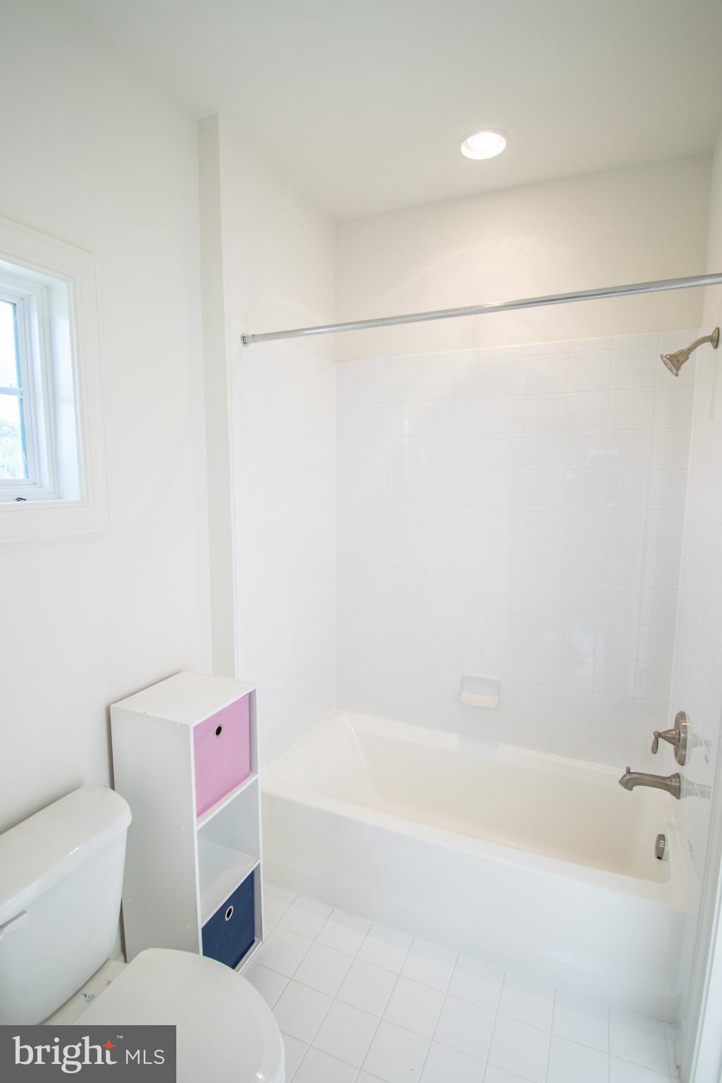 MARLBORO RIDING-PLAT 1> - Residential