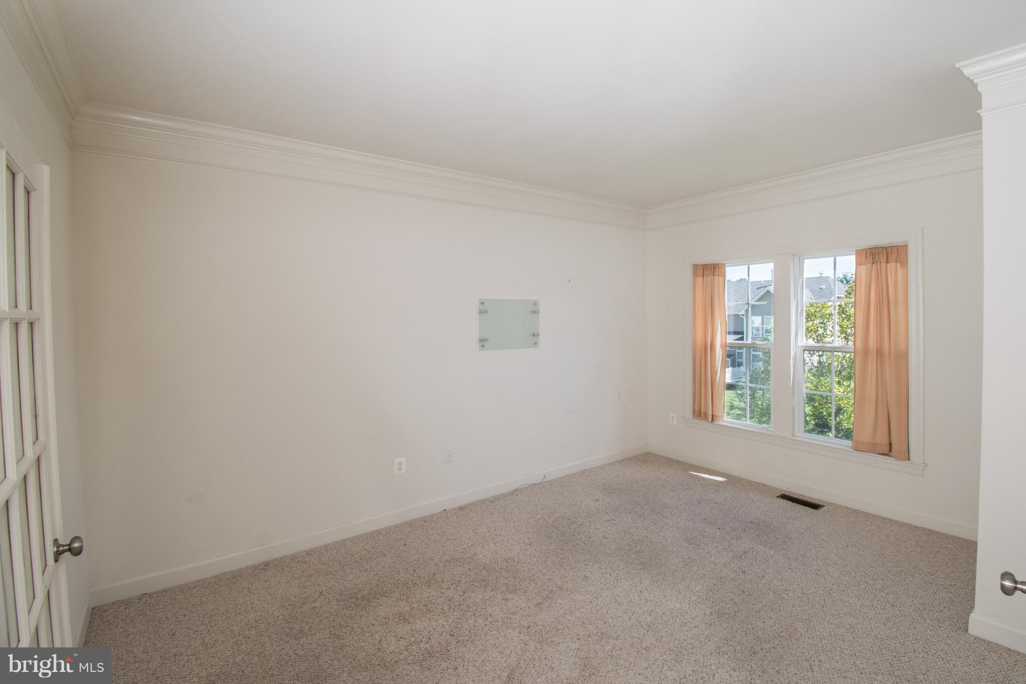 MARLBORO RIDING-PLAT 1> - Residential