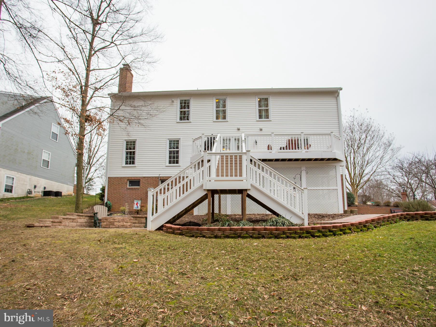 RIDGE POINTE - Residential