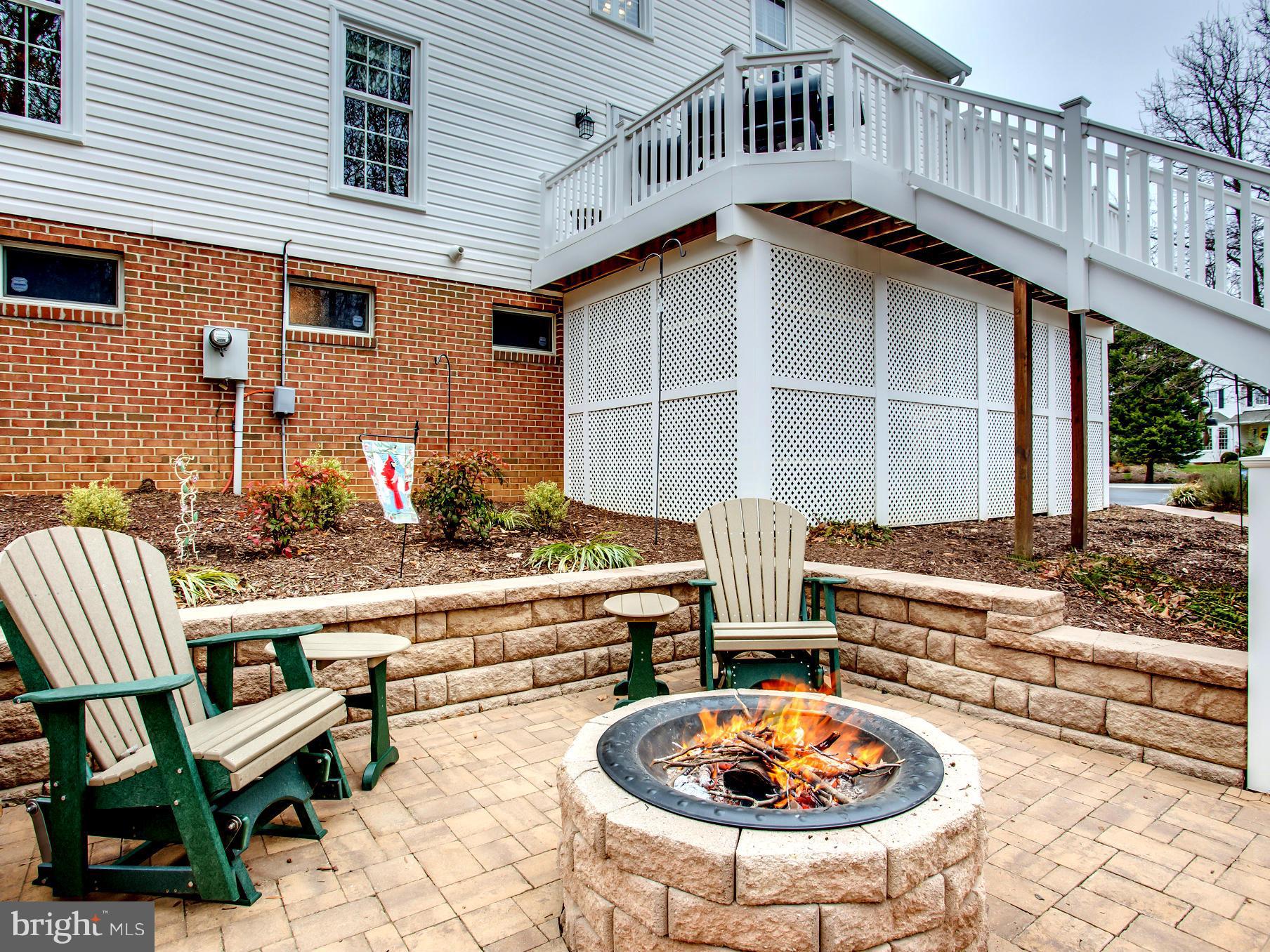 RIDGE POINTE - Residential