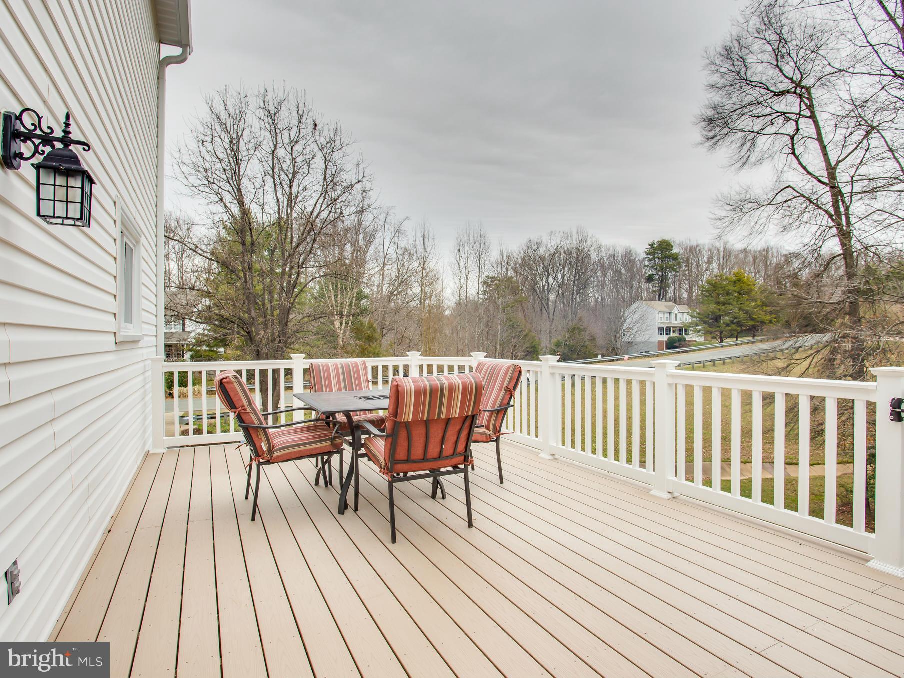 RIDGE POINTE - Residential