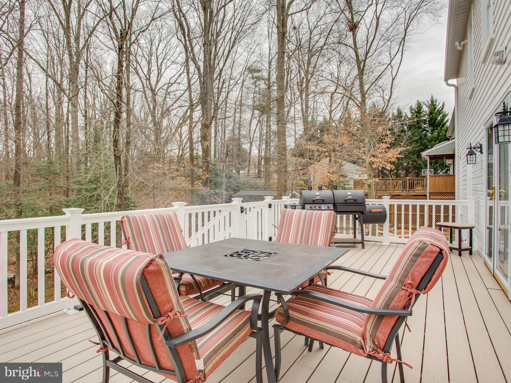 RIDGE POINTE - Residential