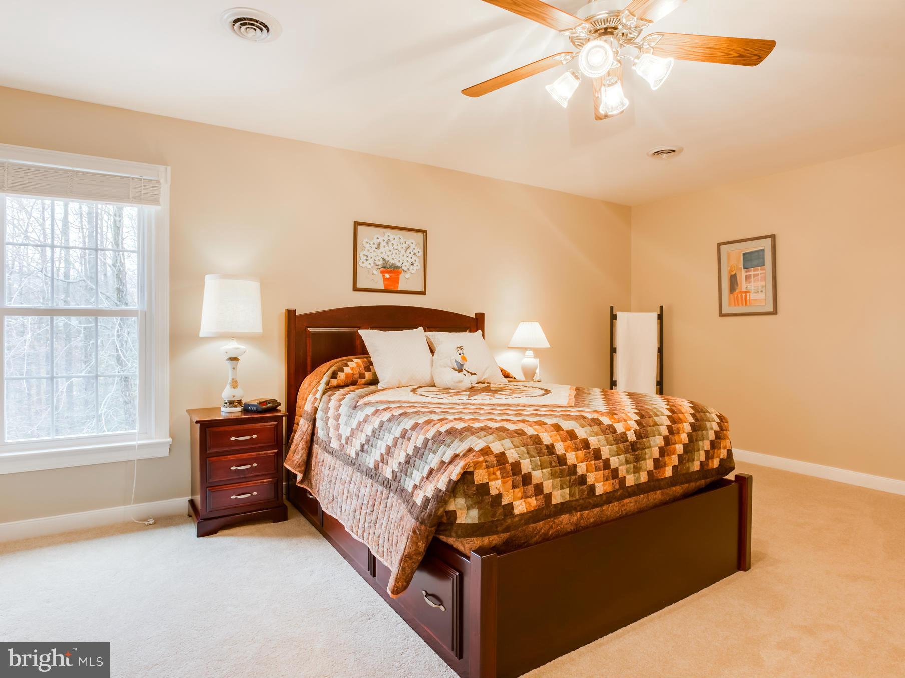 RIDGE POINTE - Residential