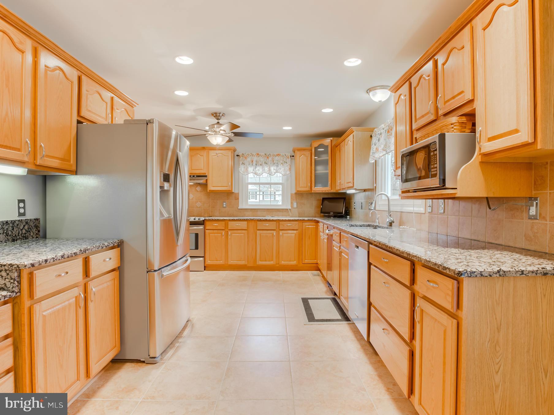 RIDGE POINTE - Residential