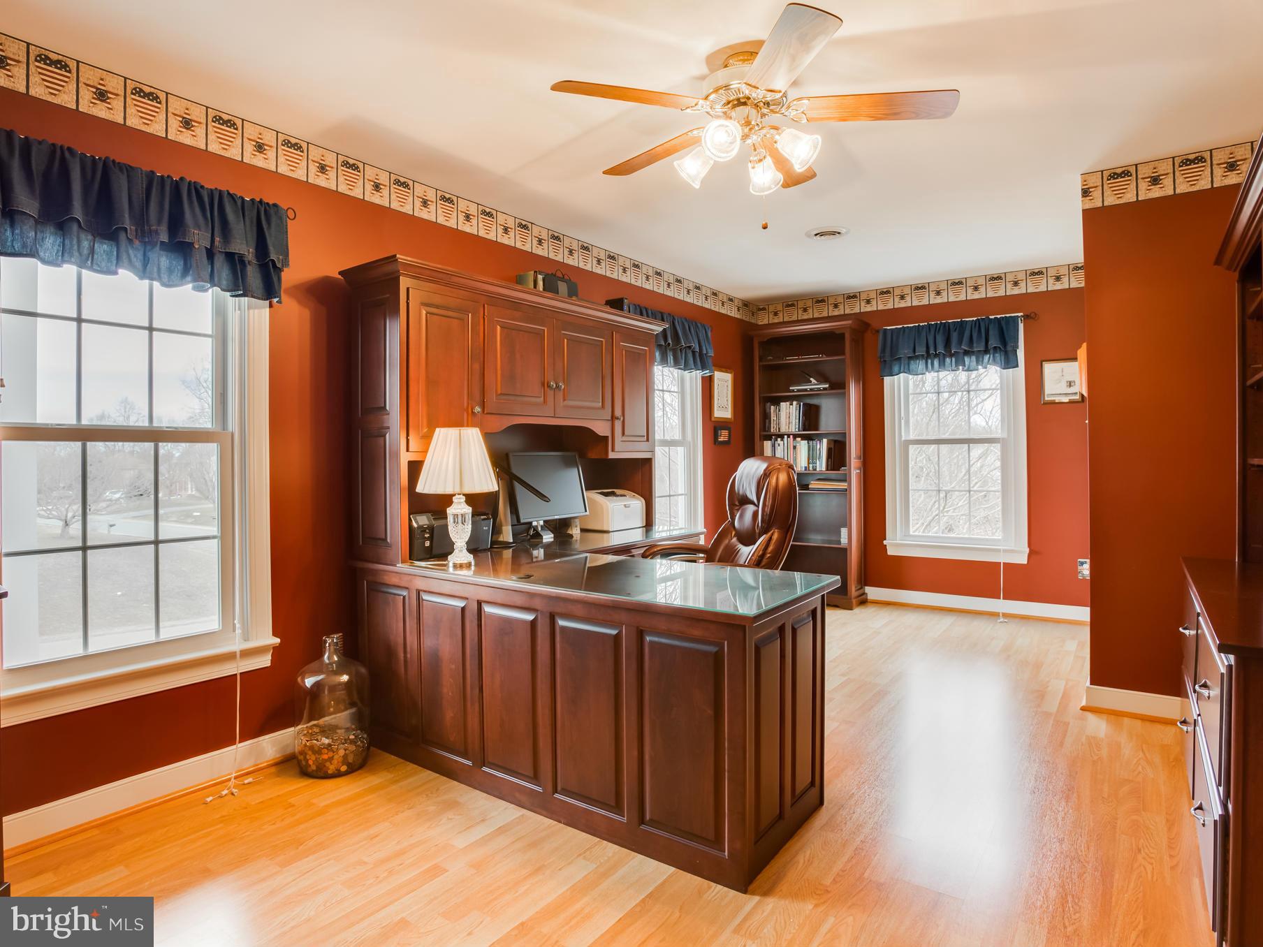 RIDGE POINTE - Residential