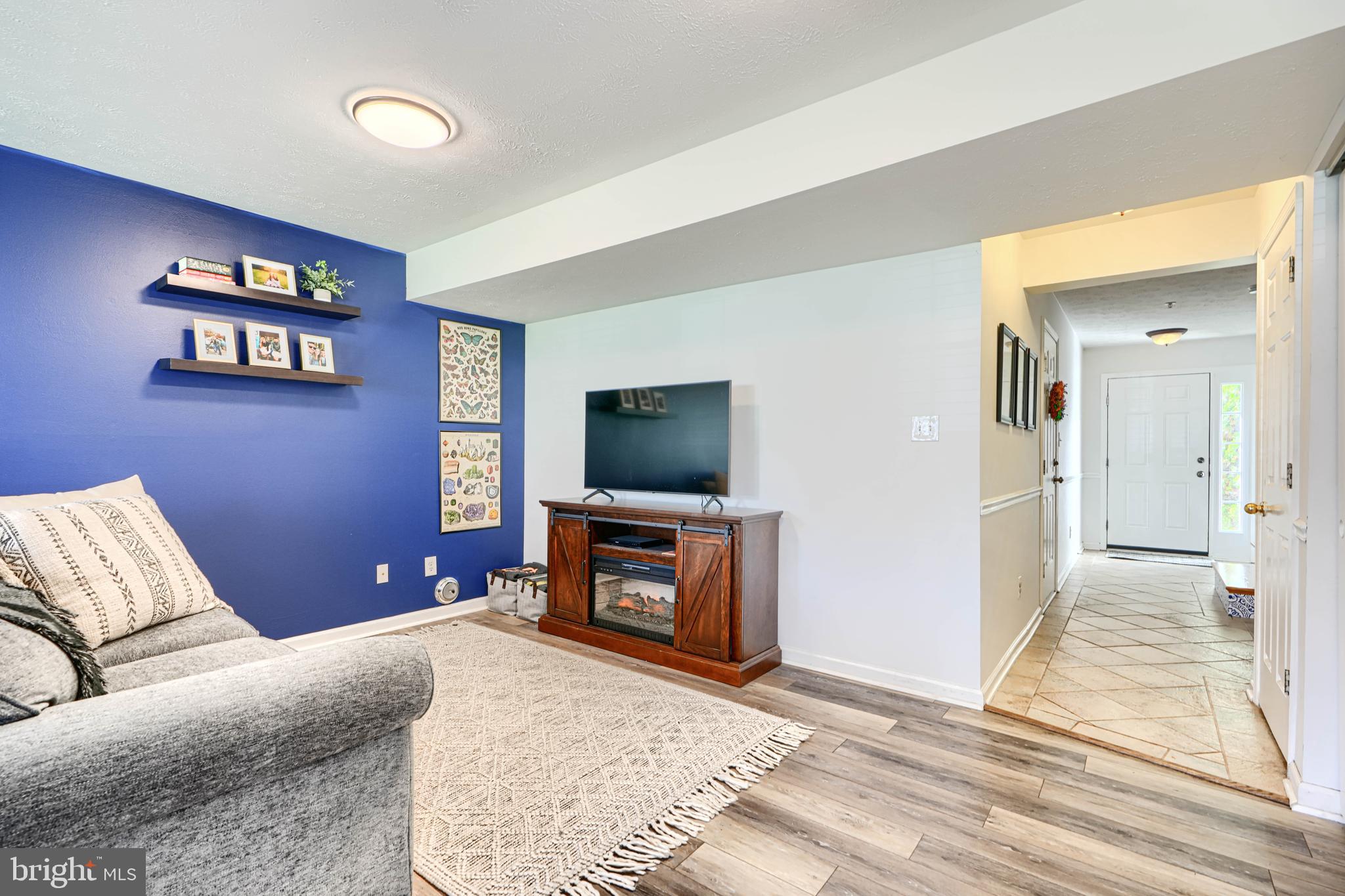 2103 MARDIC DRIVE