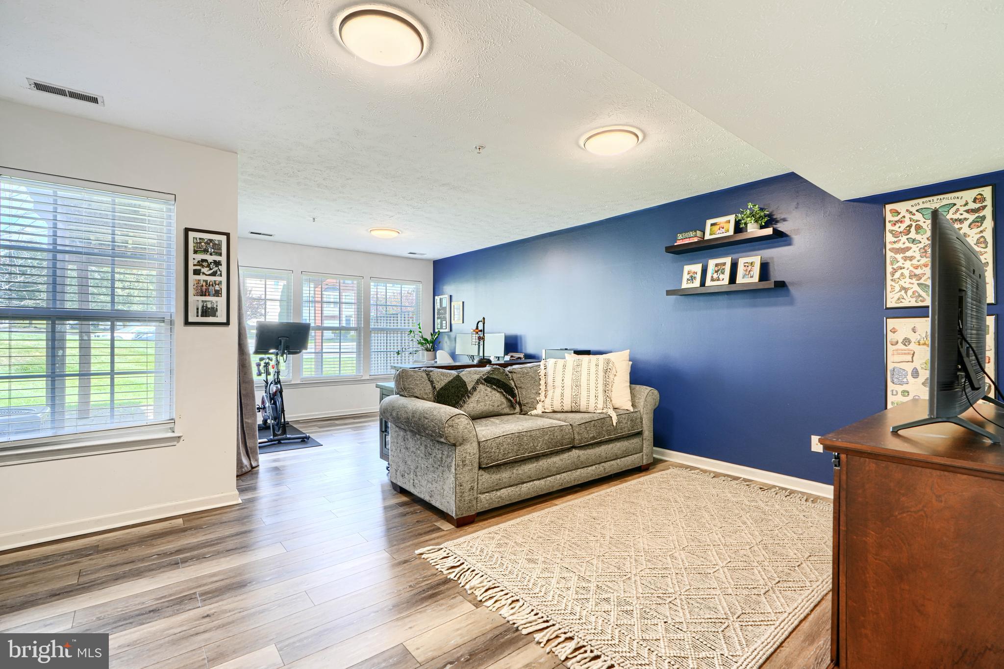 2103 MARDIC DRIVE