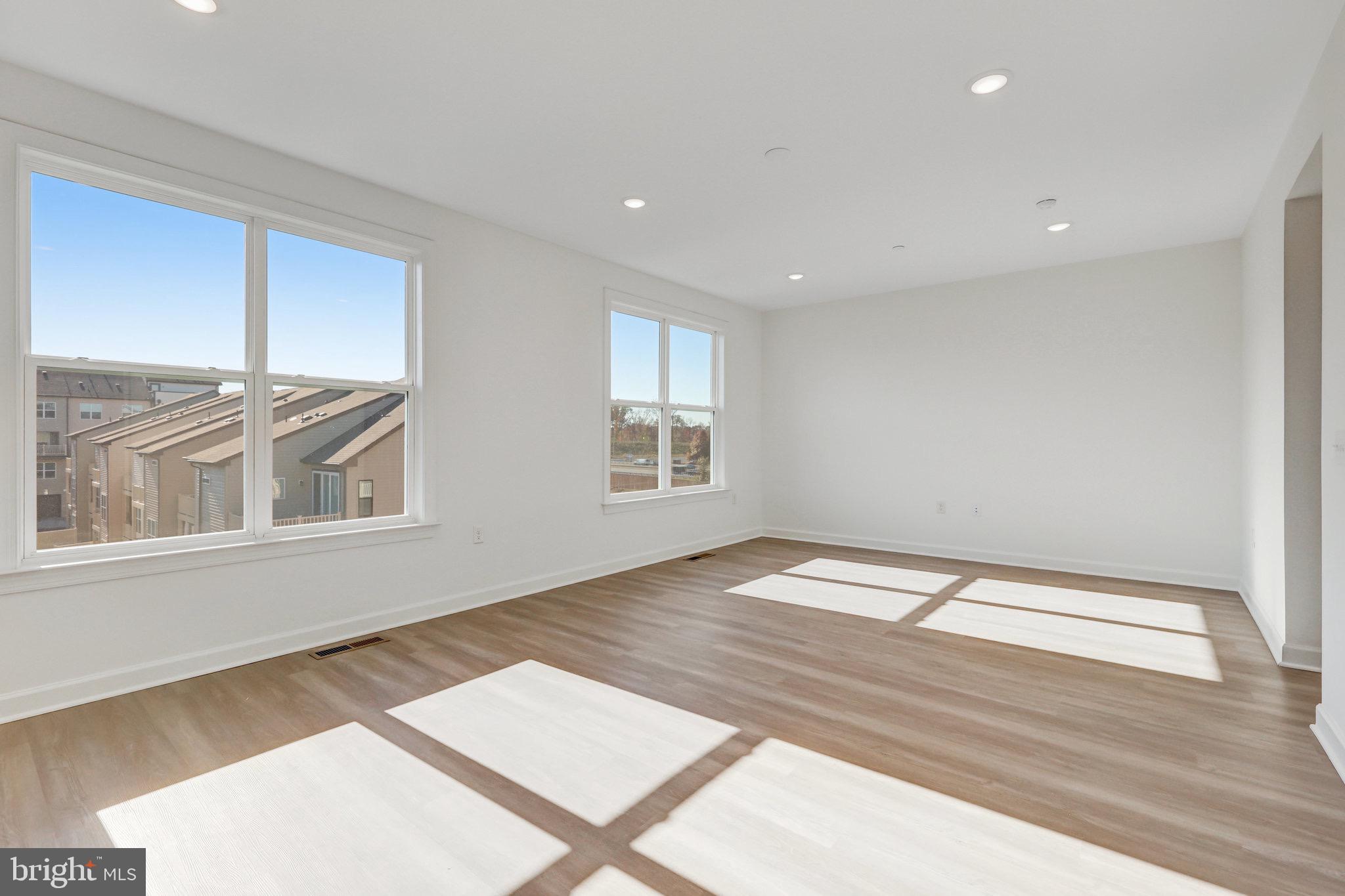 THE BOULEVARDS AT WESTFIELDS - Residential Lease