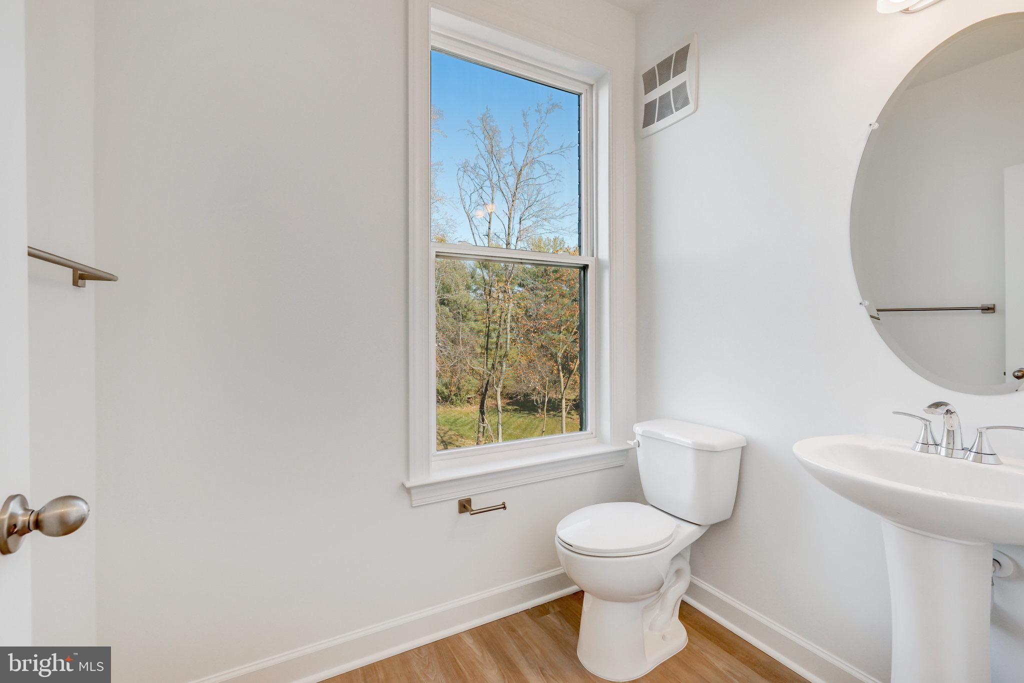 THE BOULEVARDS AT WESTFIELDS - Residential Lease