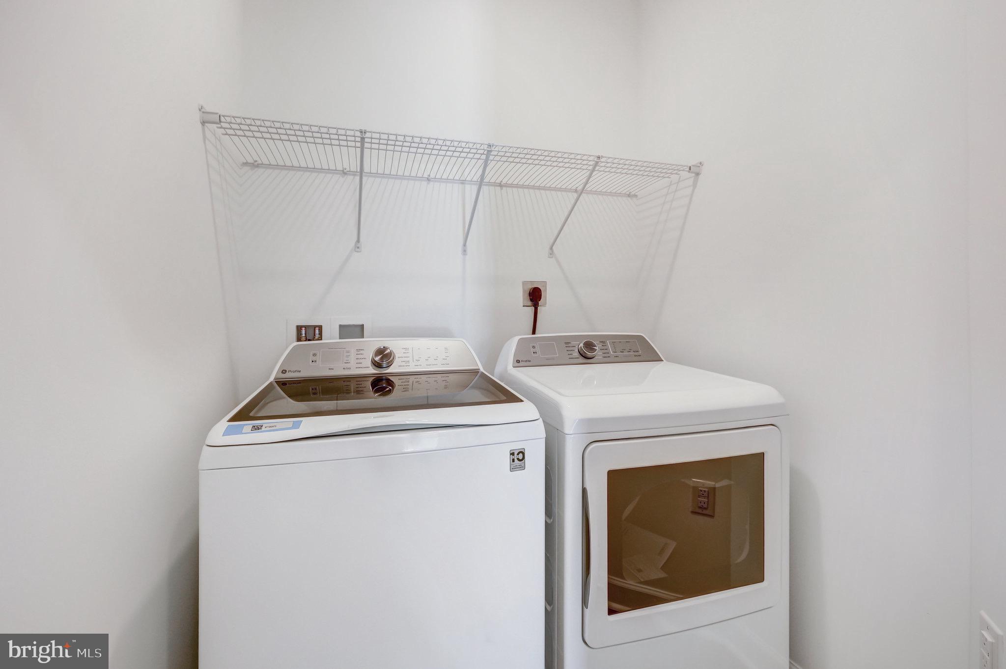 THE BOULEVARDS AT WESTFIELDS - Residential Lease