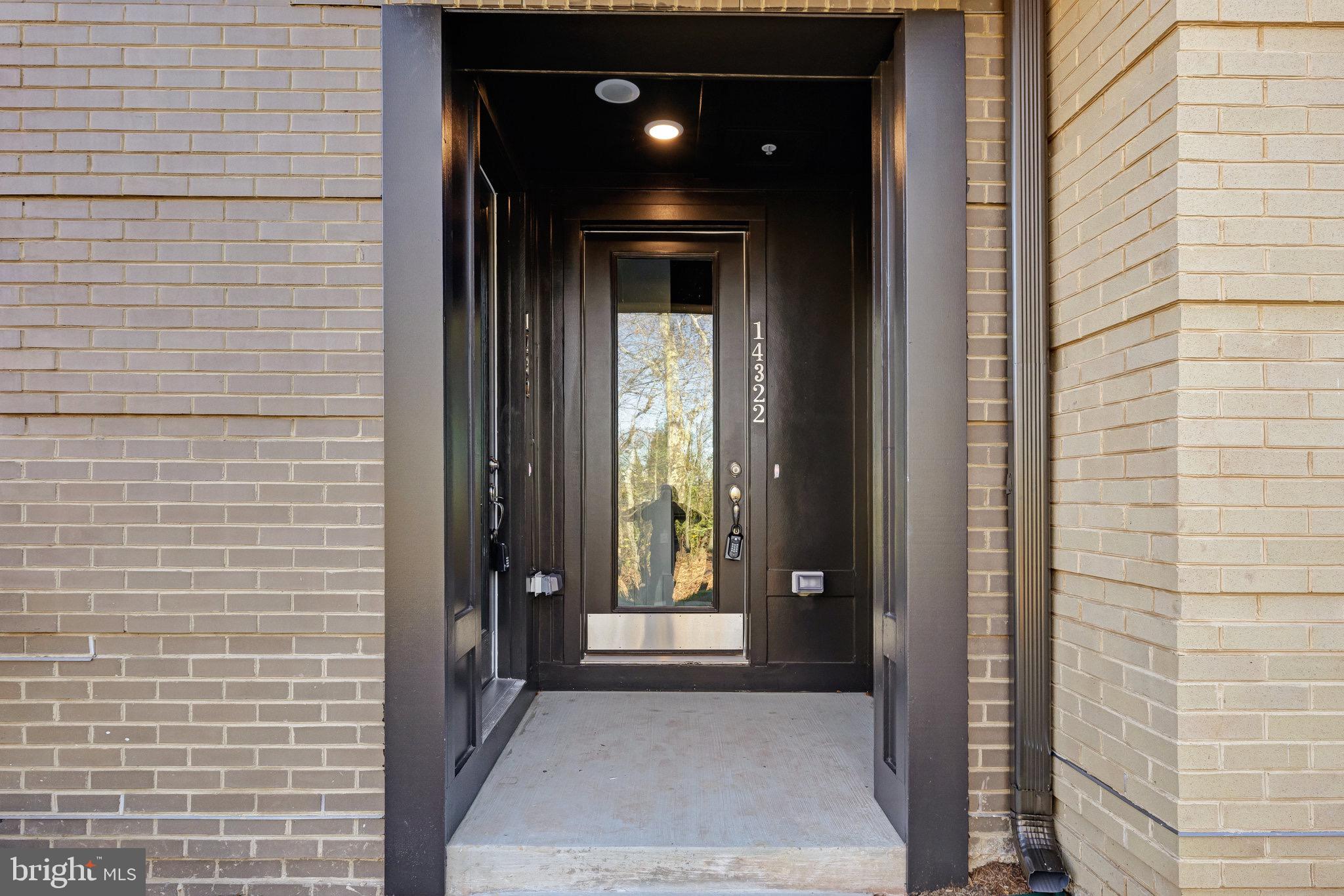 THE BOULEVARDS AT WESTFIELDS - Residential Lease