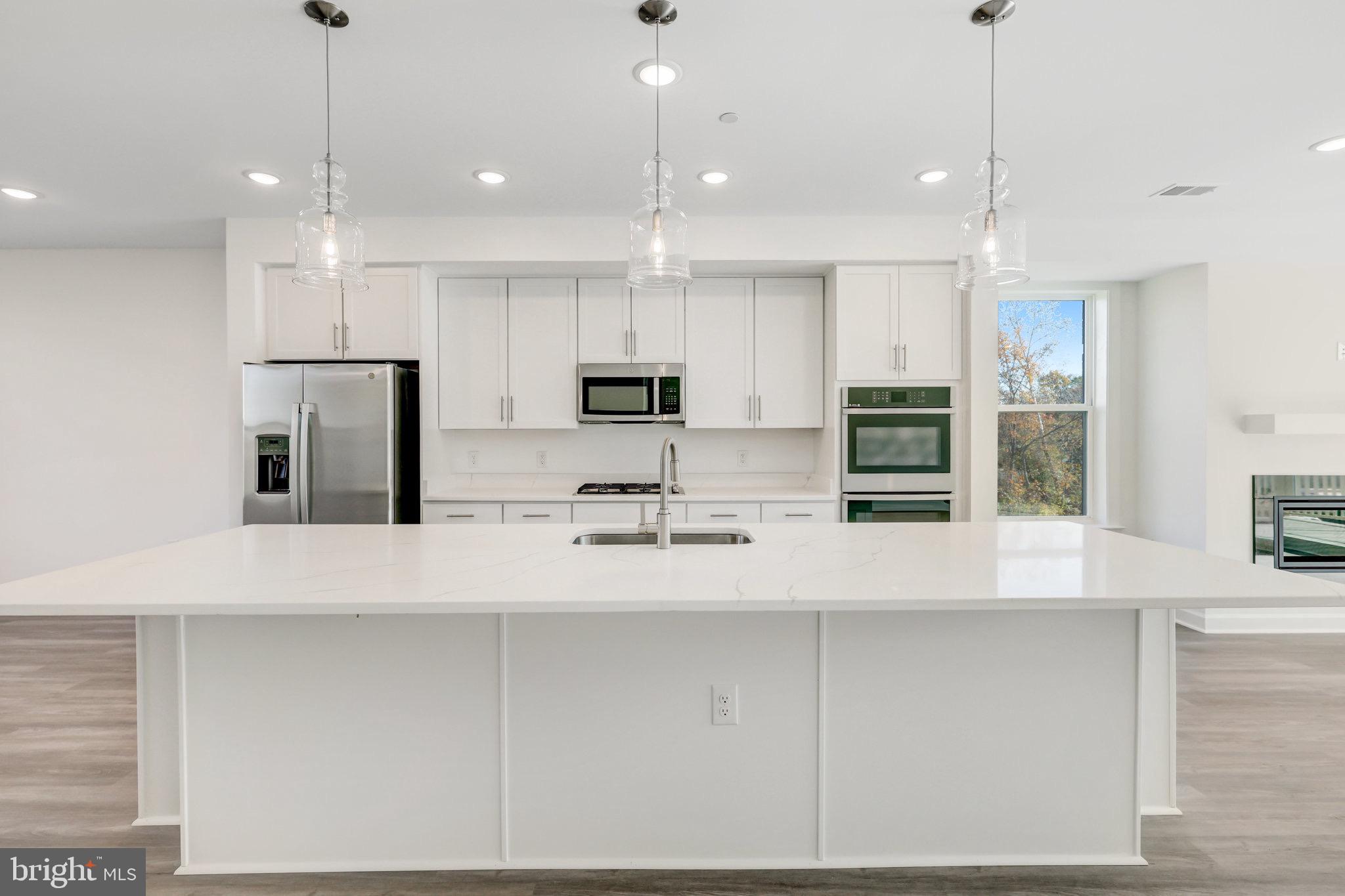 THE BOULEVARDS AT WESTFIELDS - Residential Lease