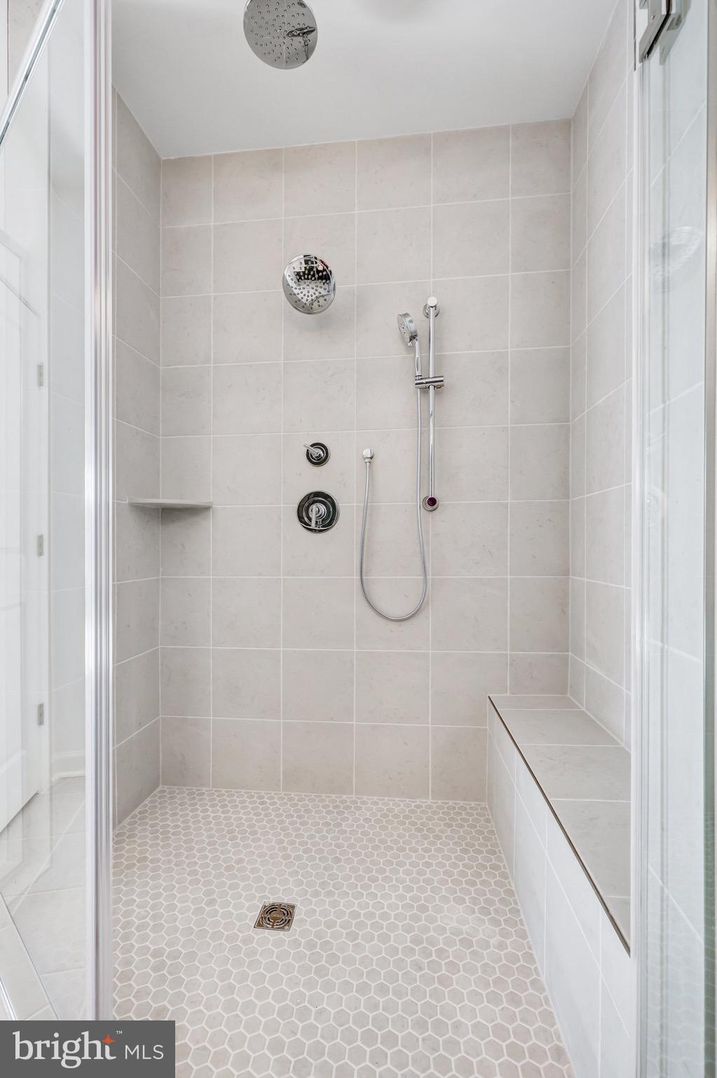 THE BOULEVARDS AT WESTFIELDS - Residential Lease