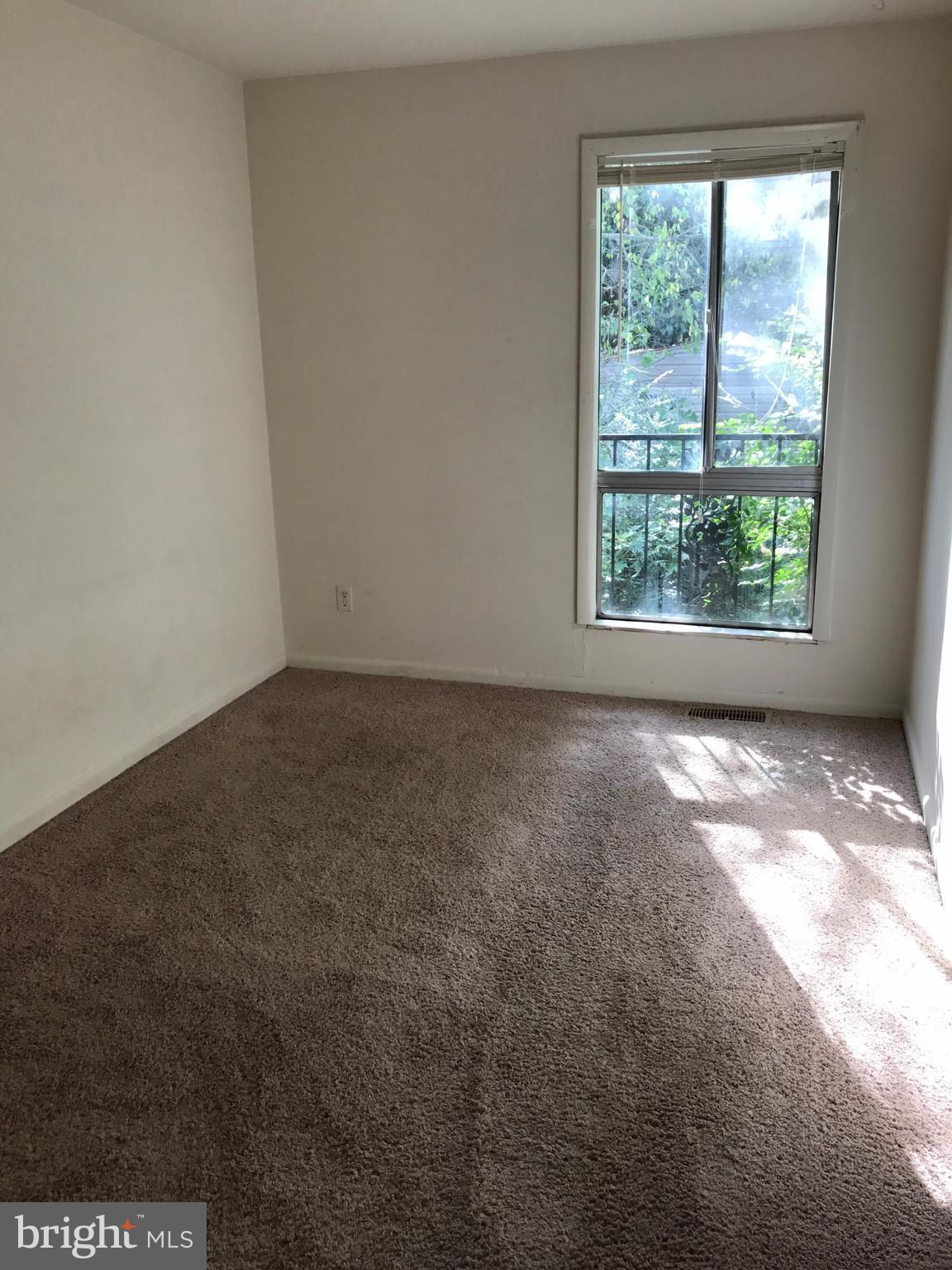 STAFFORD OAKS - Residential Lease