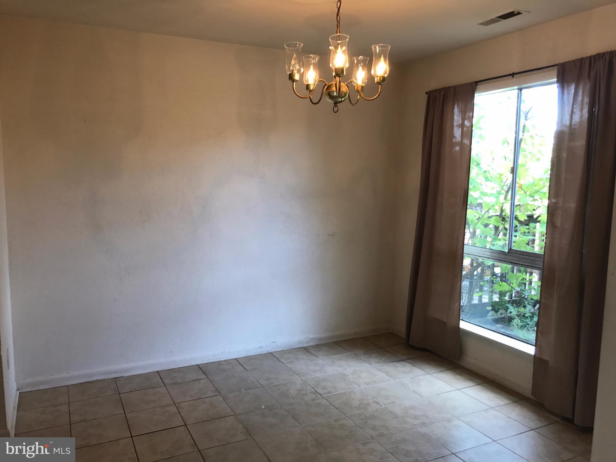 STAFFORD OAKS - Residential Lease