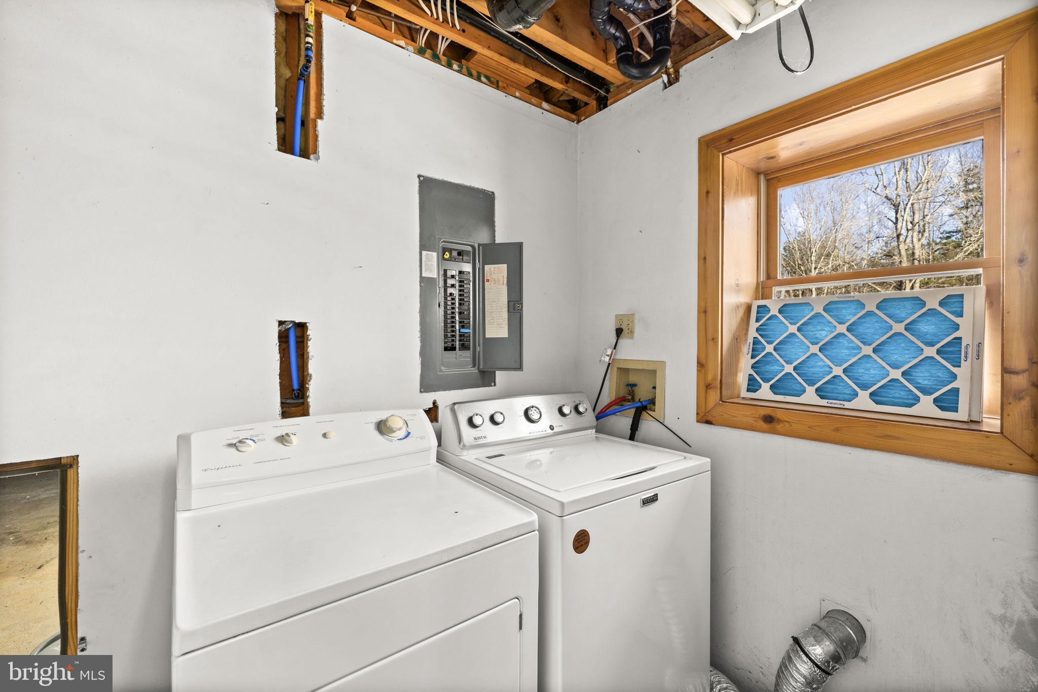 COOKS CREEK ESTATES - Residential