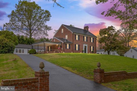 1702 FRANKLIN STREET FREDERICKSBURG VA 22401